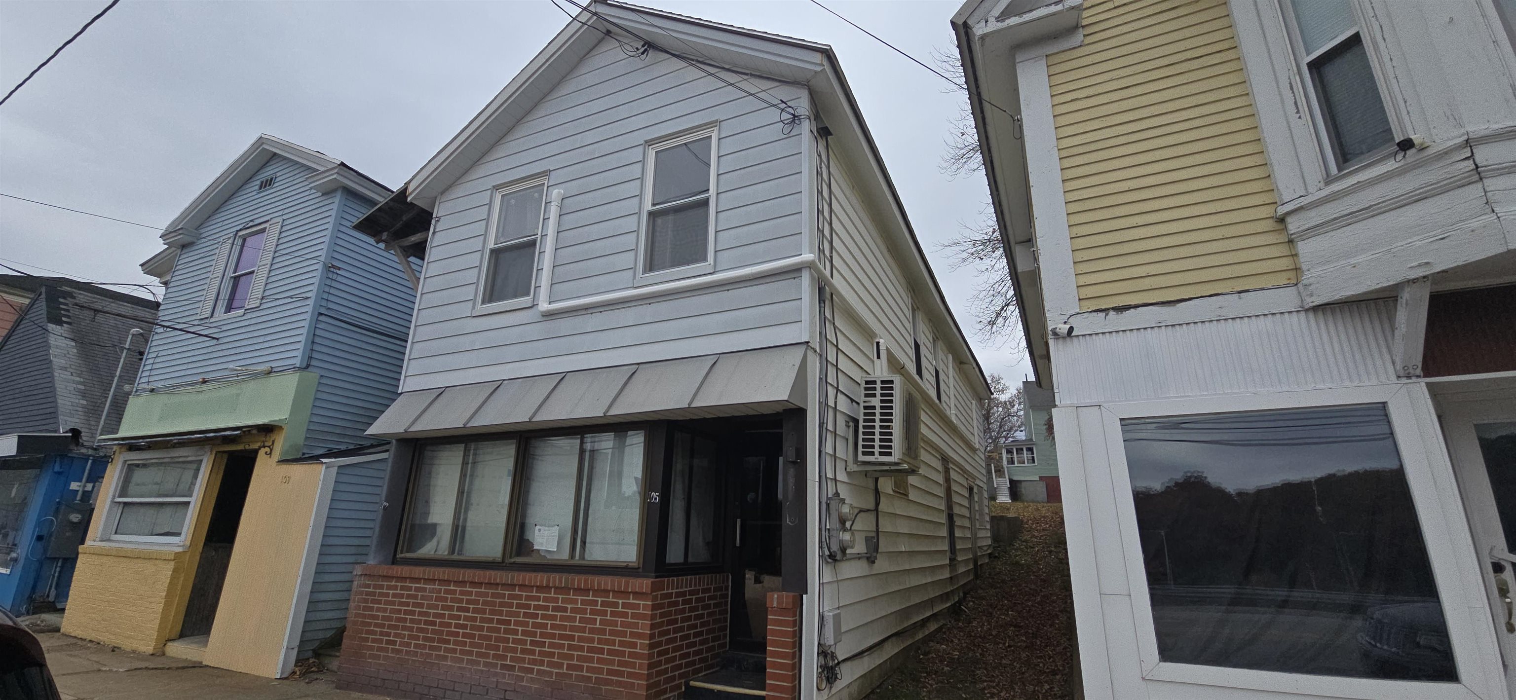 105-107 Main St, Somersworth, NH 03878