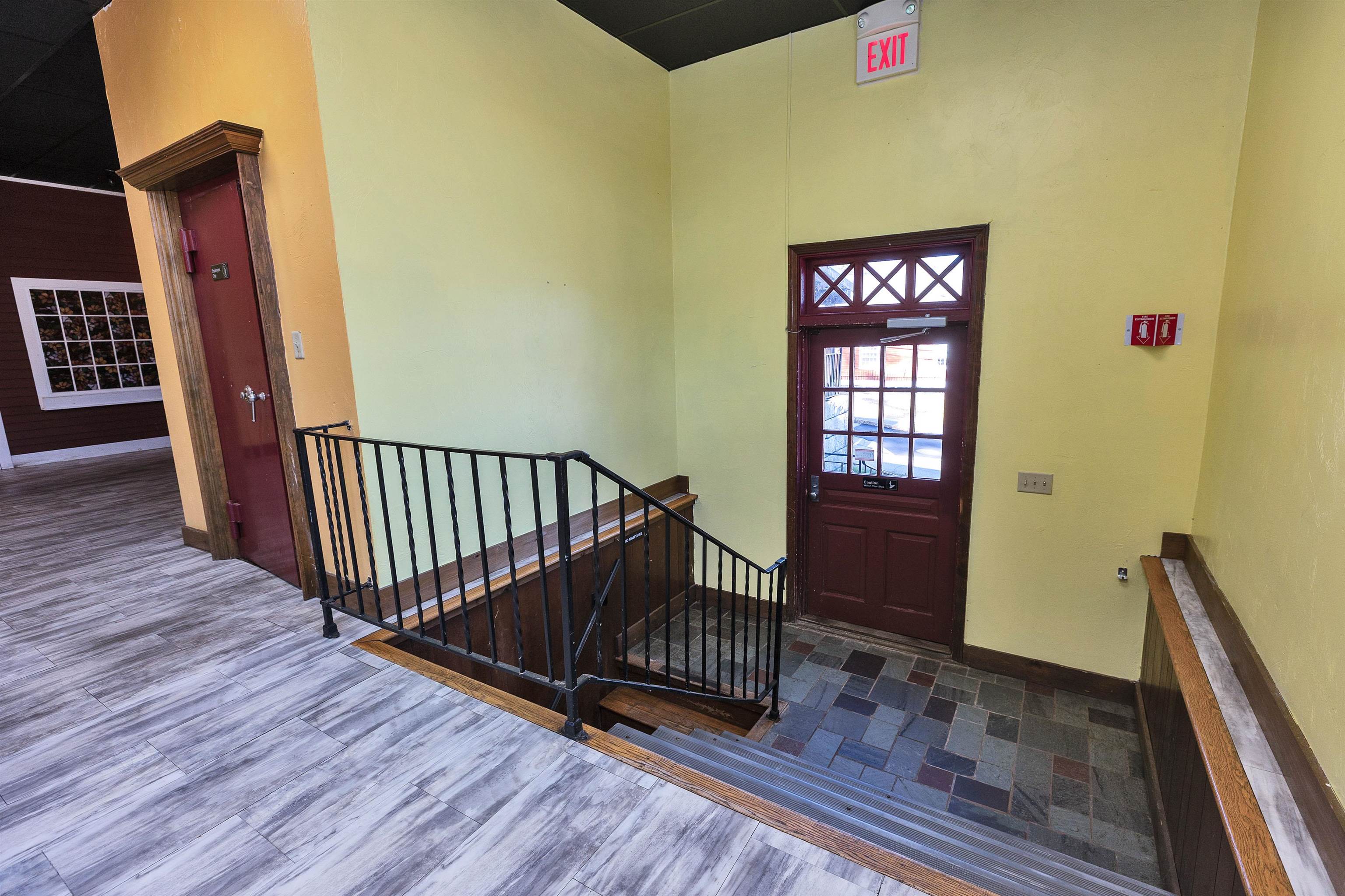 Front Entry to Prime Space