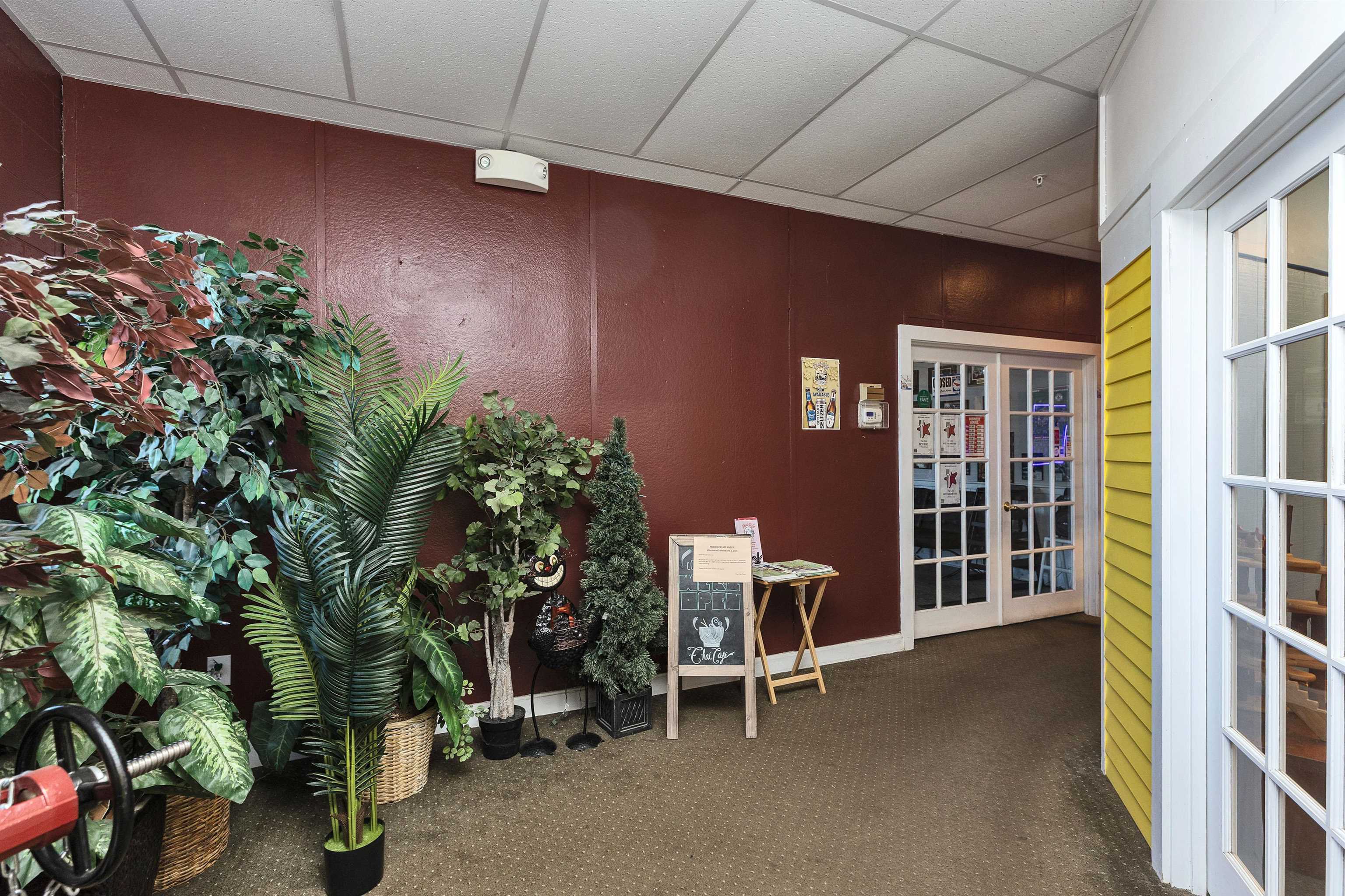 43 Grove St, Peterborough, NH 03458