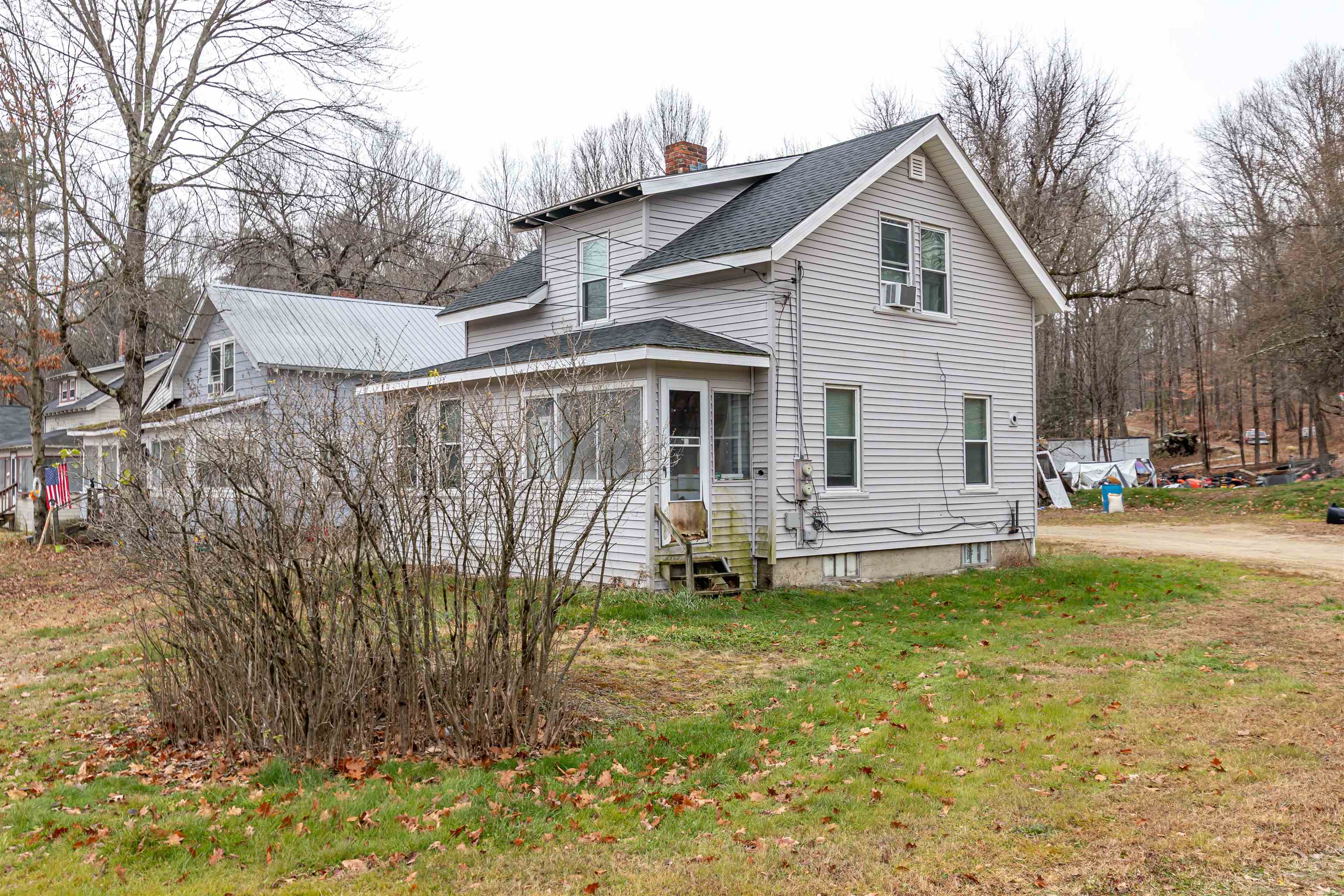 82 Howard St, Winchester, NH 03470