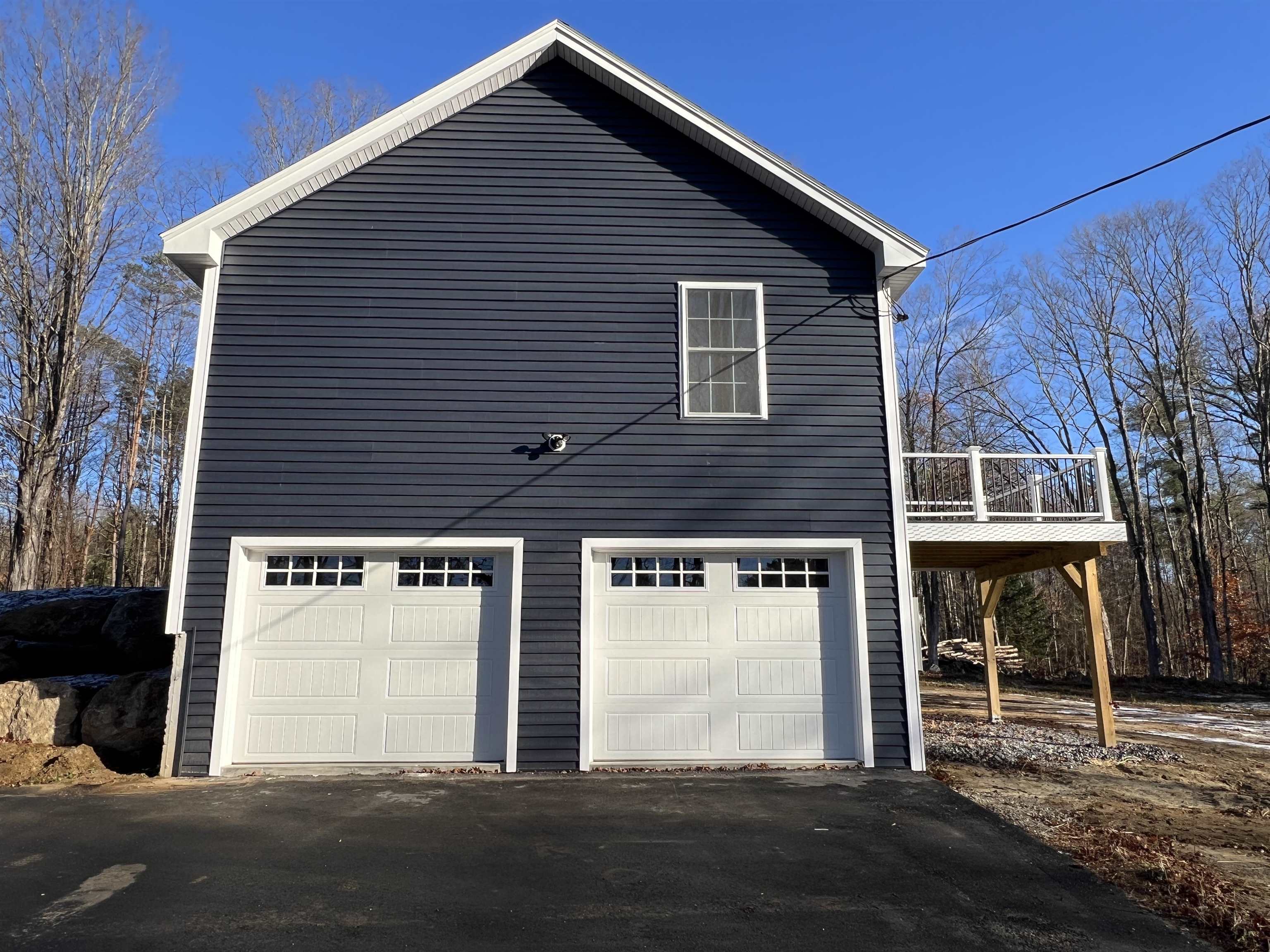 47 Long Hill Rd, Raymond, NH 03077