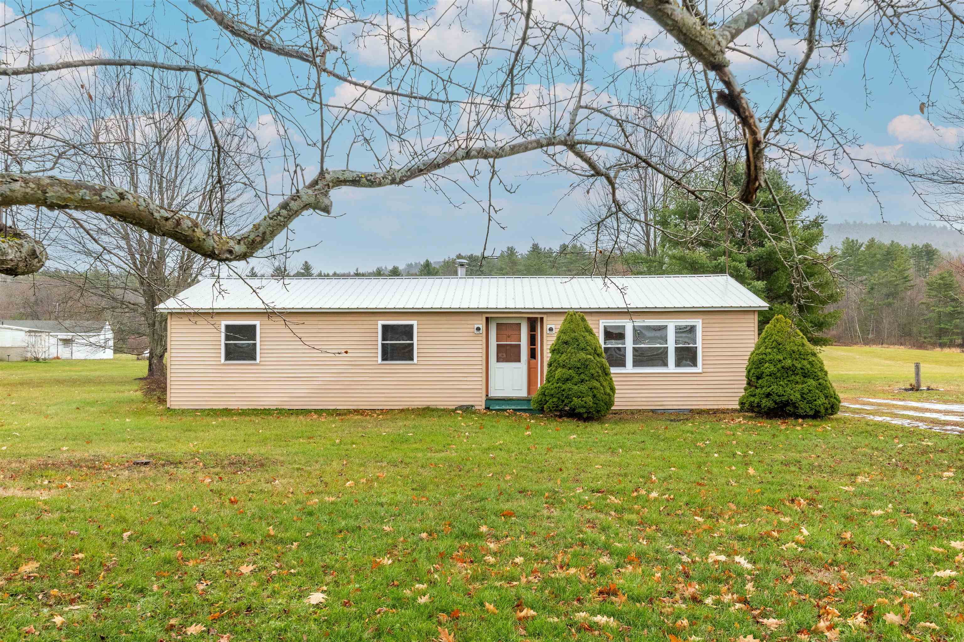 2276 County Rd, Haverhill, NH 03774