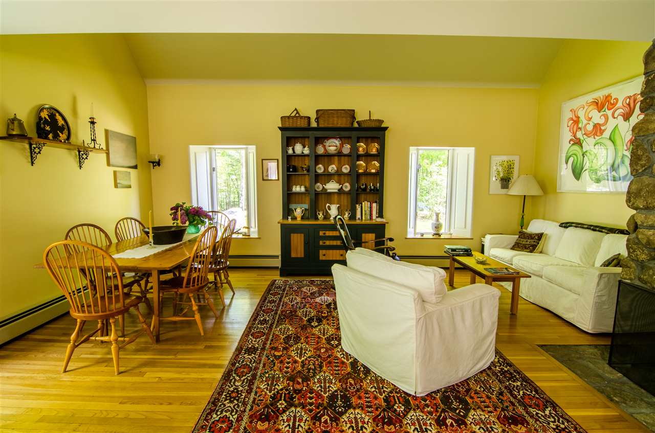 6 Mottau Dr, Lyndeborough, NH 03082