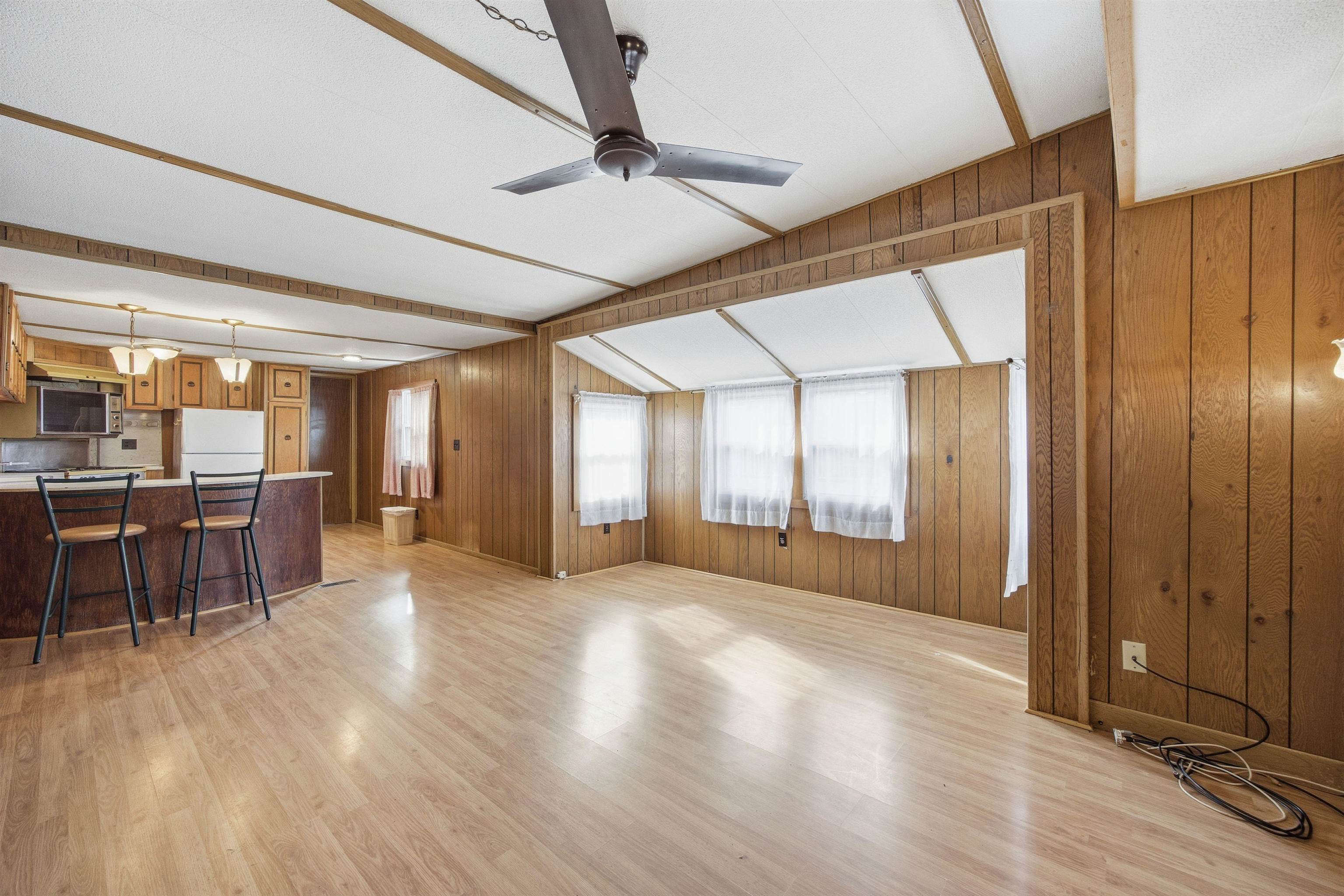 22 Longmeadow Dr, Concord, NH 03301