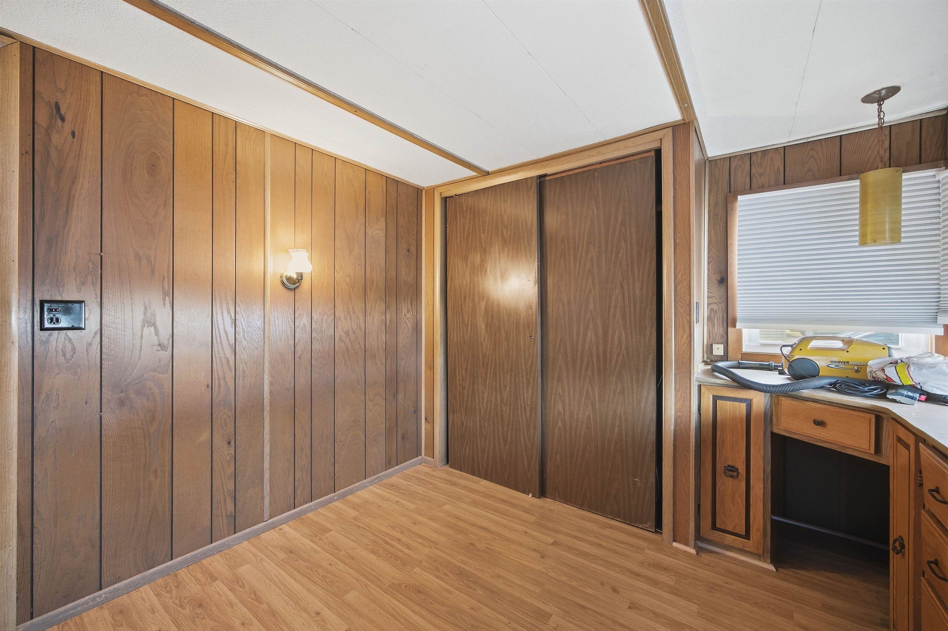 22 Longmeadow Dr, Concord, NH 03301