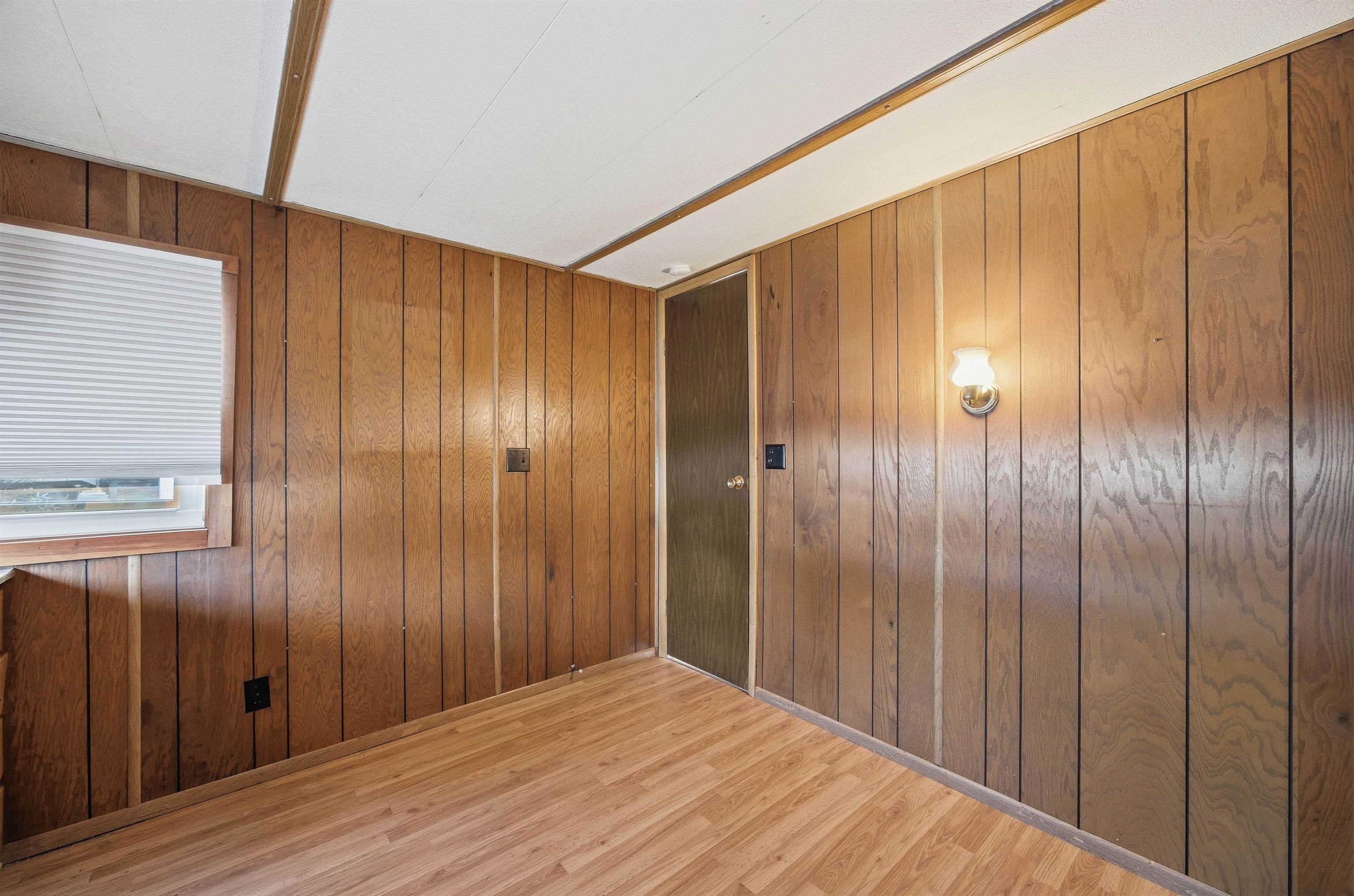 22 Longmeadow Dr, Concord, NH 03301