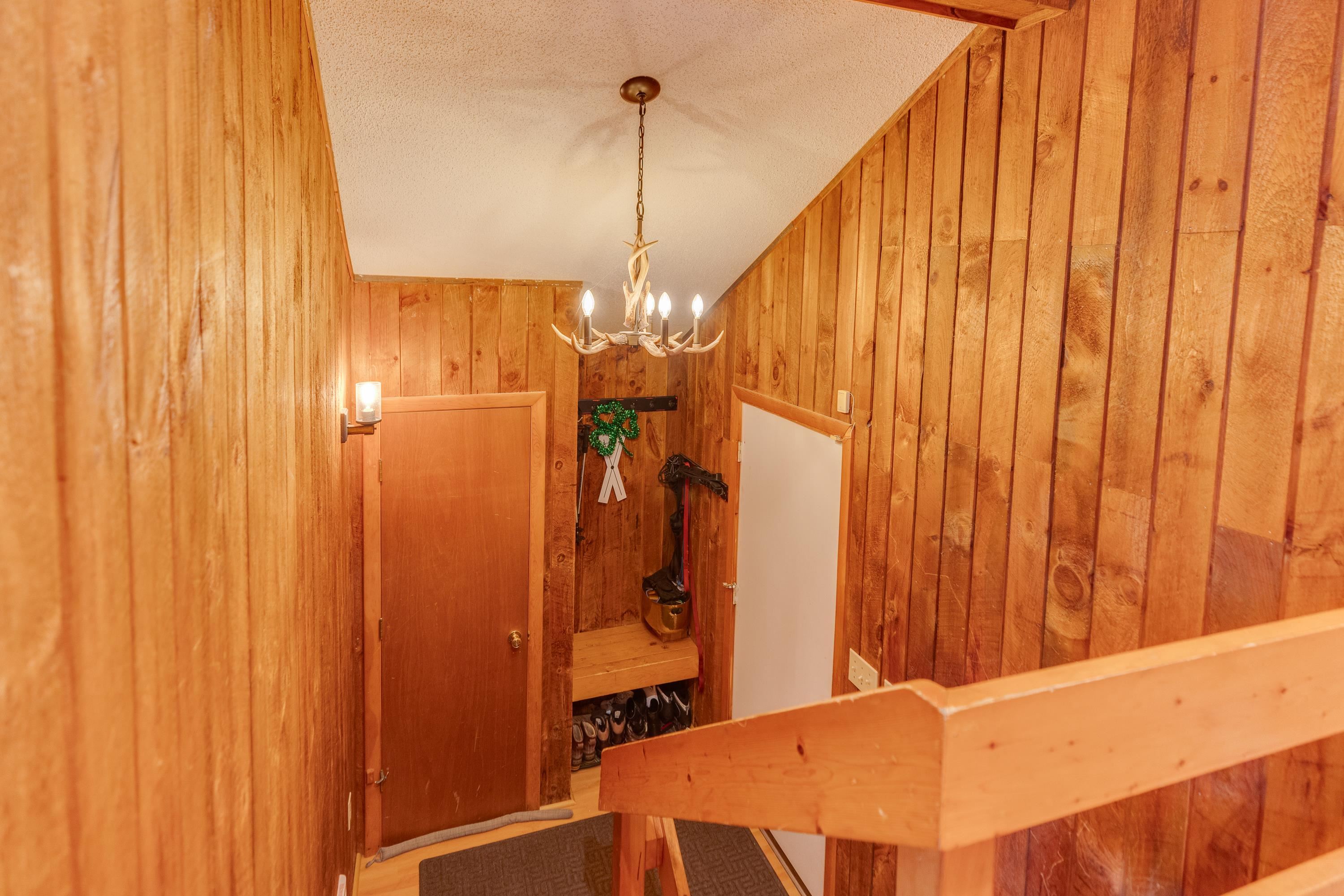 37 Pegwood Hill Rd, Campton, NH 03223