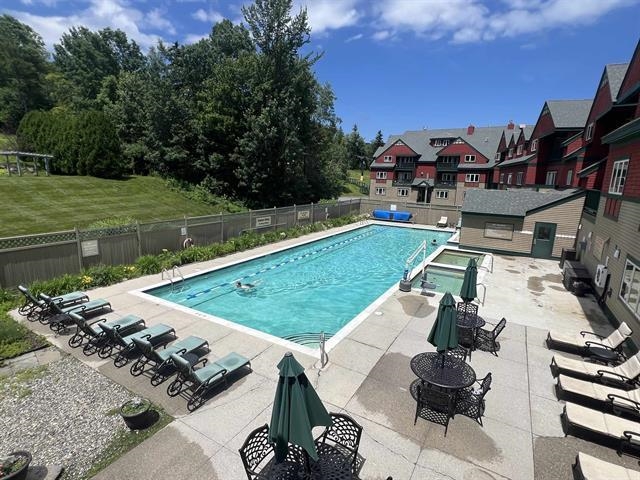 Heated Year-Round Outdoor Pool and Hot Tubs
