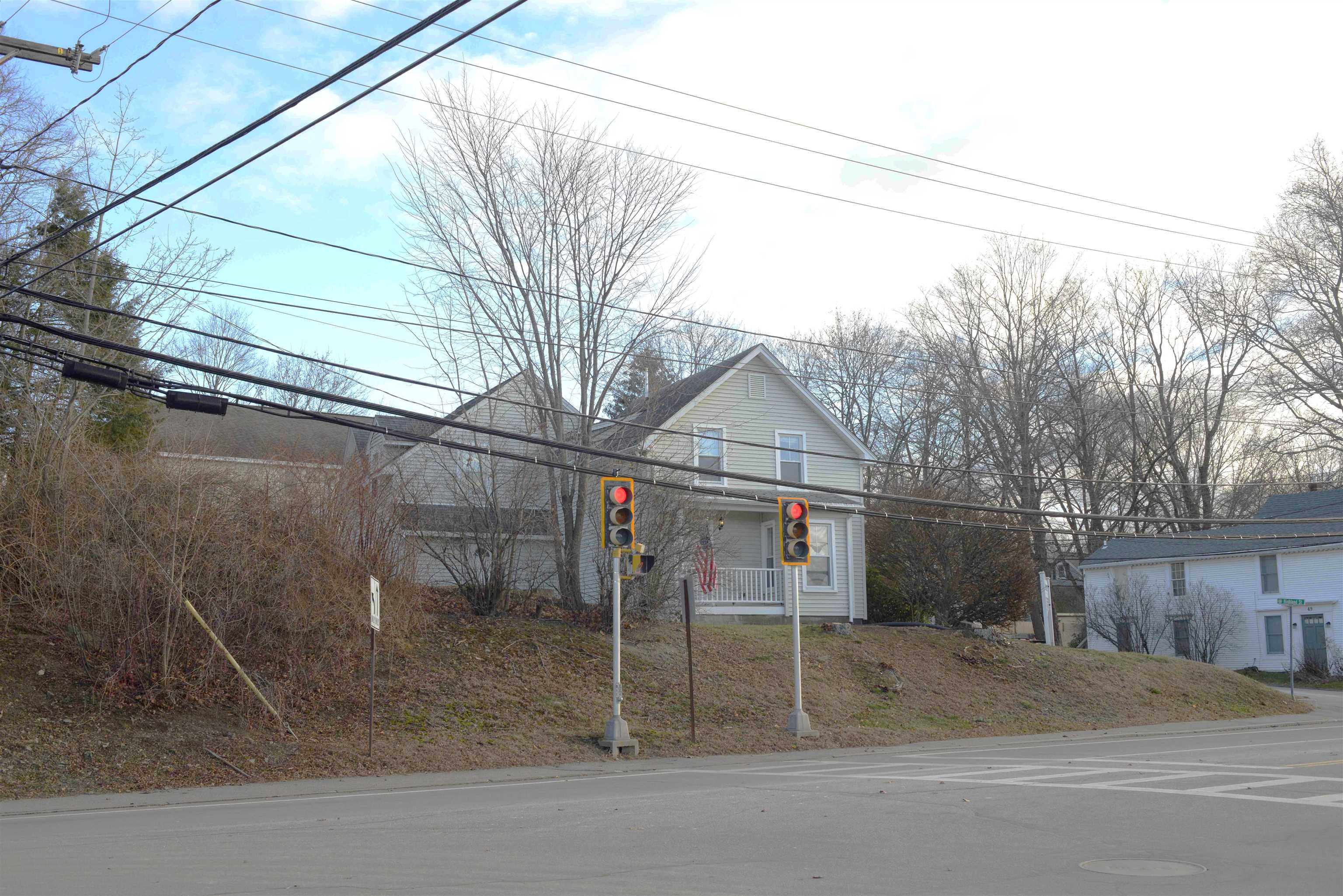 51 Portsmouth Ave, Exeter, NH 03833