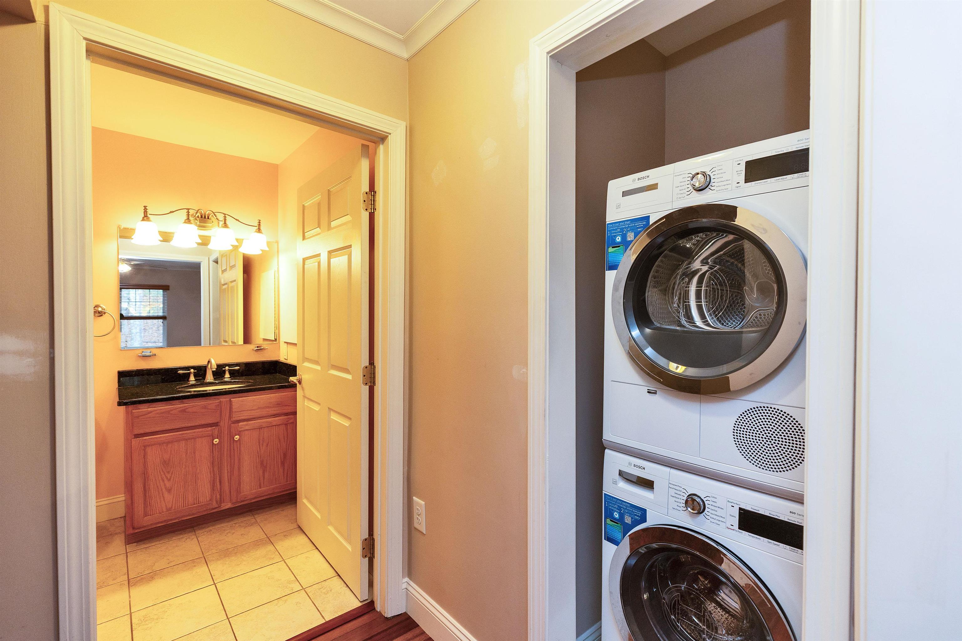 265 Edward J Roy Dr, Manchester, NH 03104