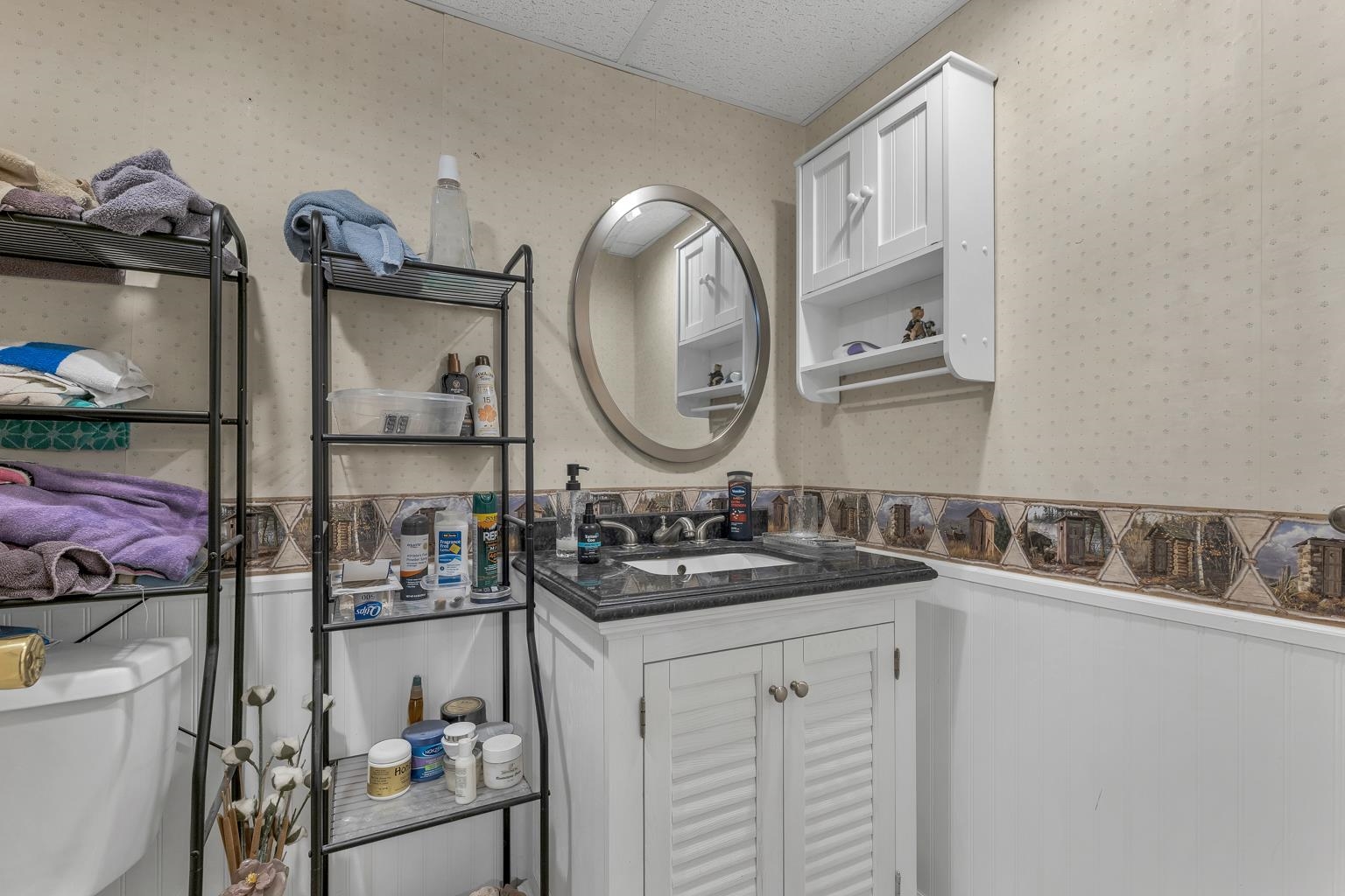 106 Fairview Ave, Conway, NH 03818