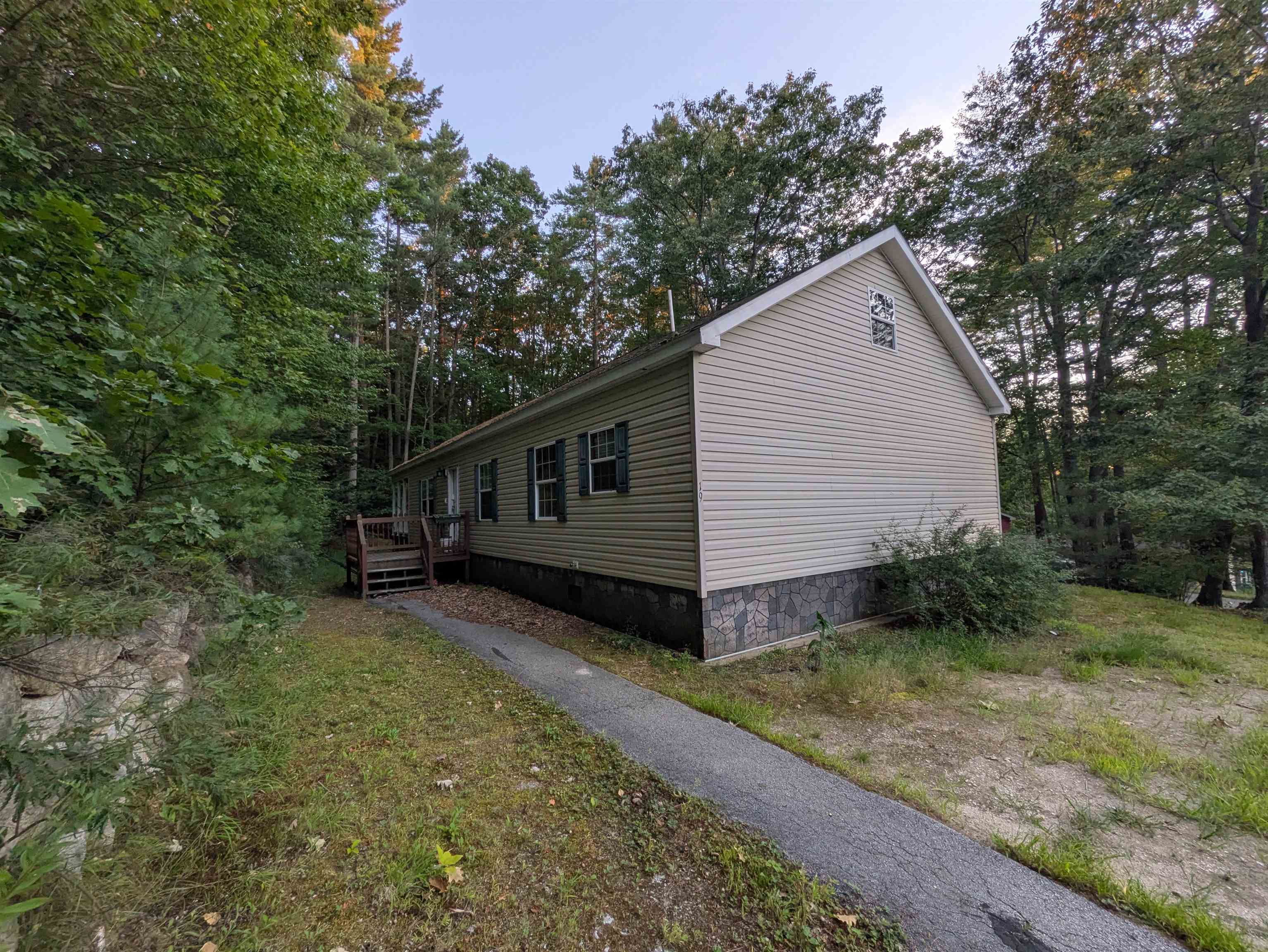 19 Sullivan Dr, Allenstown, NH 03275