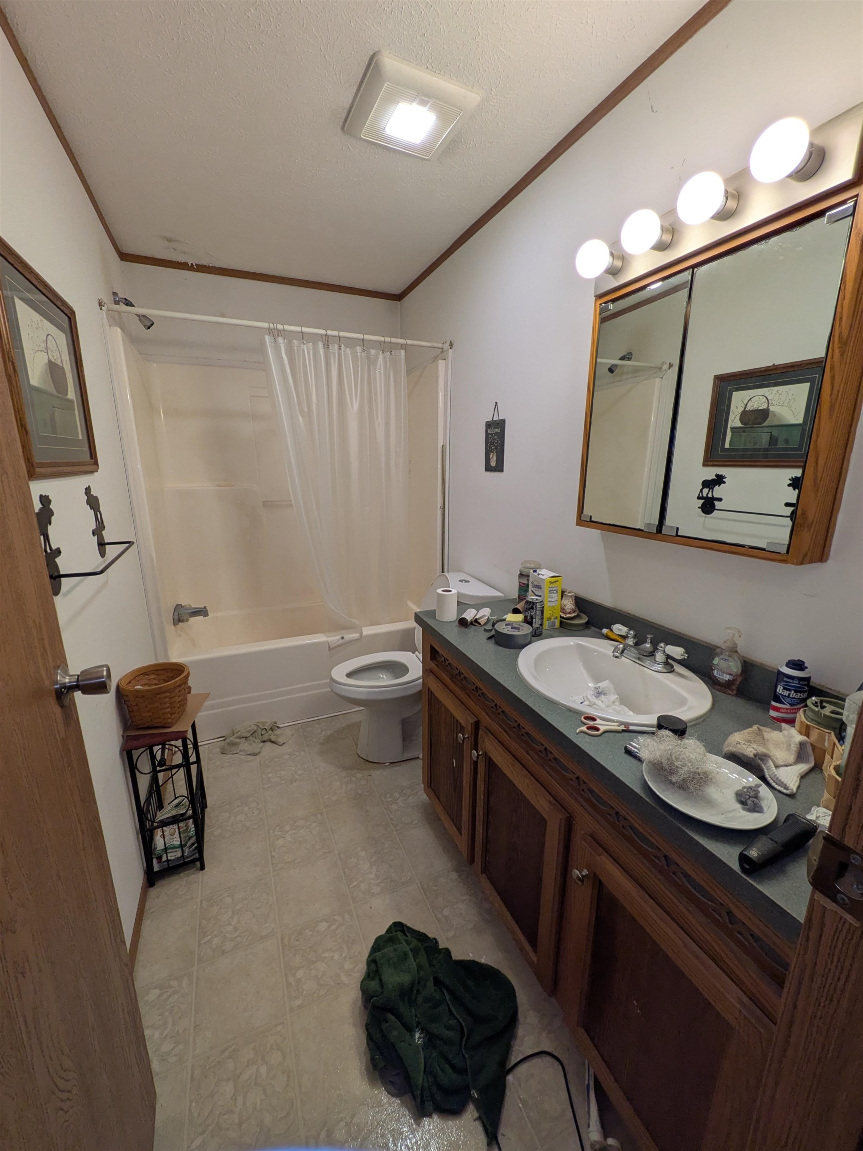 19 Sullivan Dr, Allenstown, NH 03275