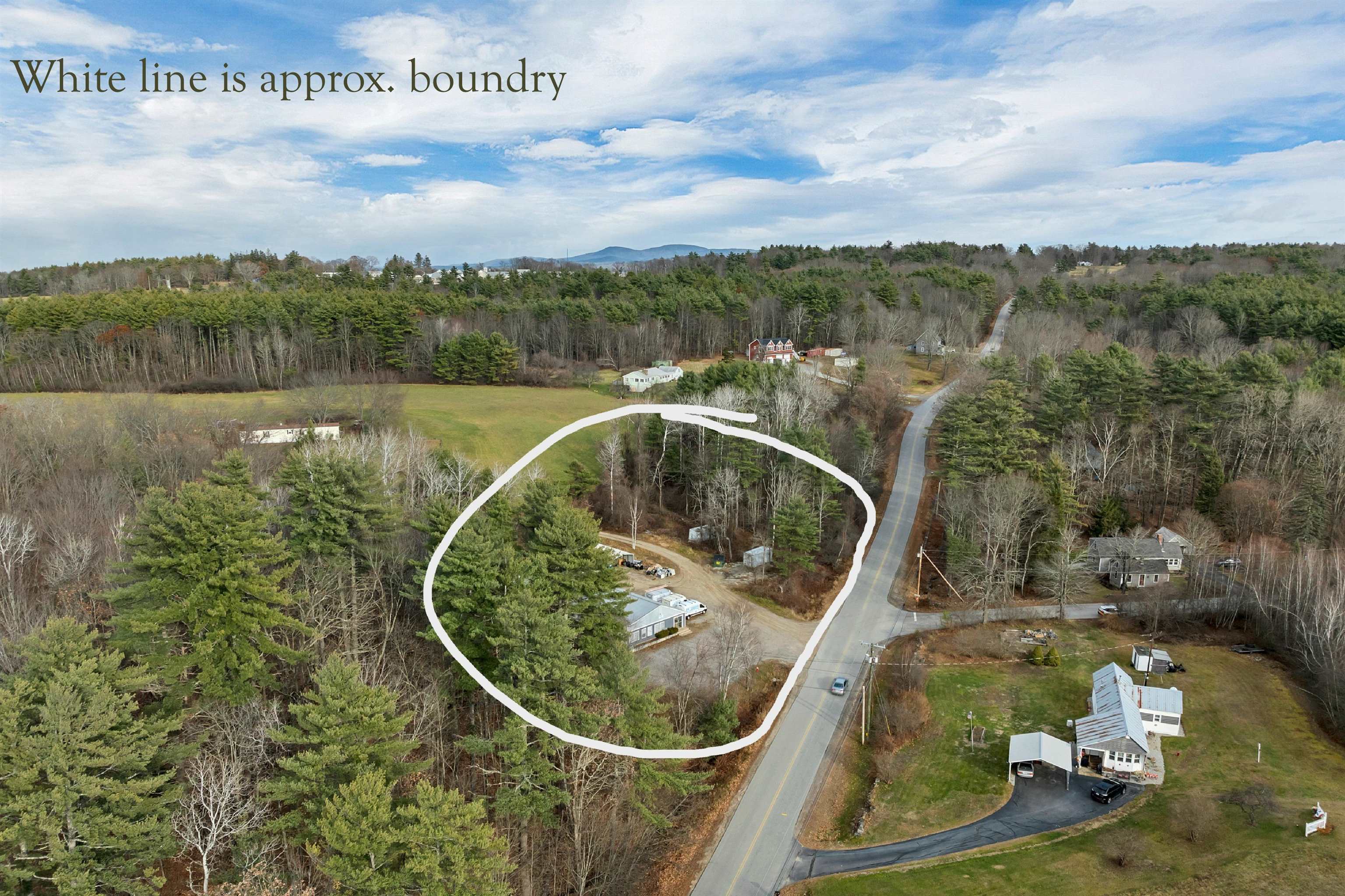 86 Bay Hill Rd, Northfield, NH 03276