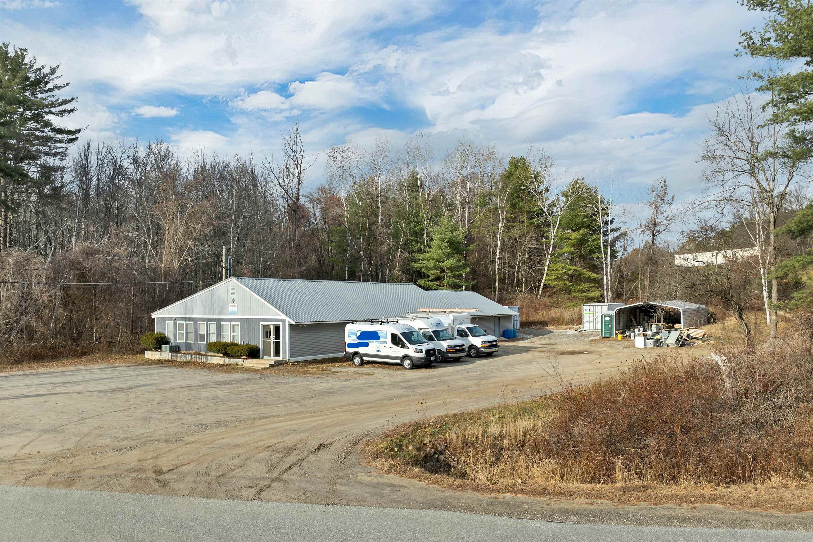 86 Bay Hill Rd, Northfield, NH 03276