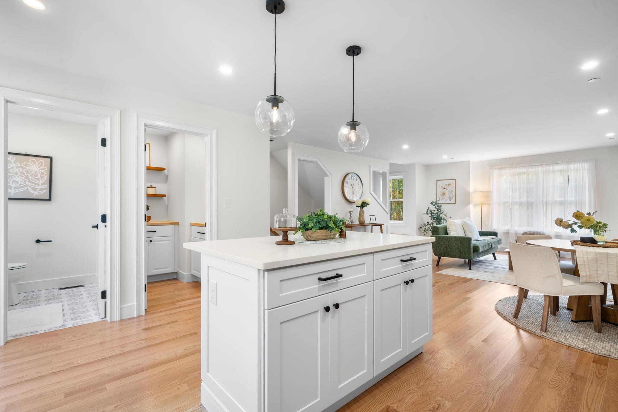 14 B Mohawk Dr, Londonderry, NH 03053