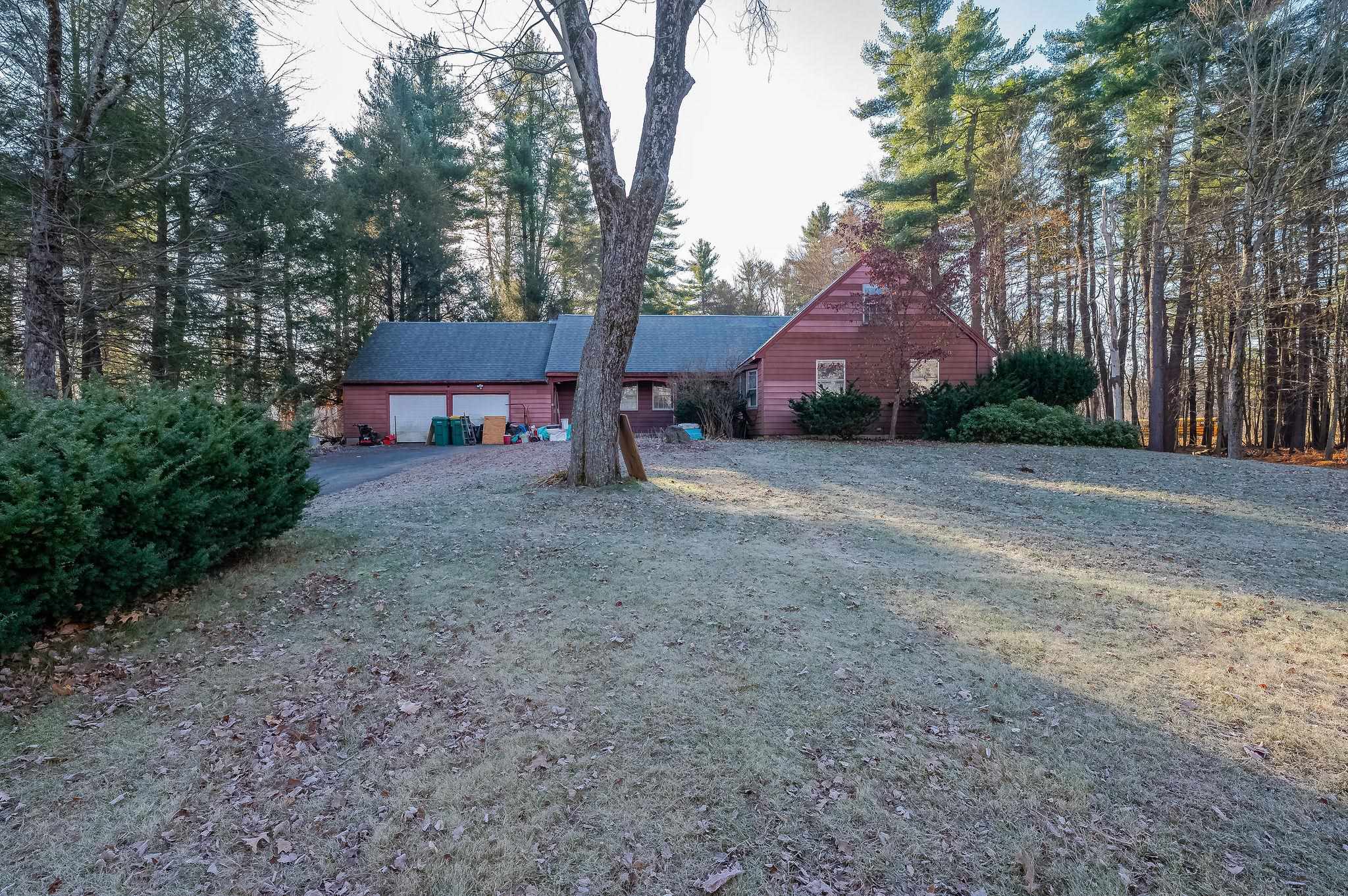 1 Exeter Rd, Kingston, NH 03848