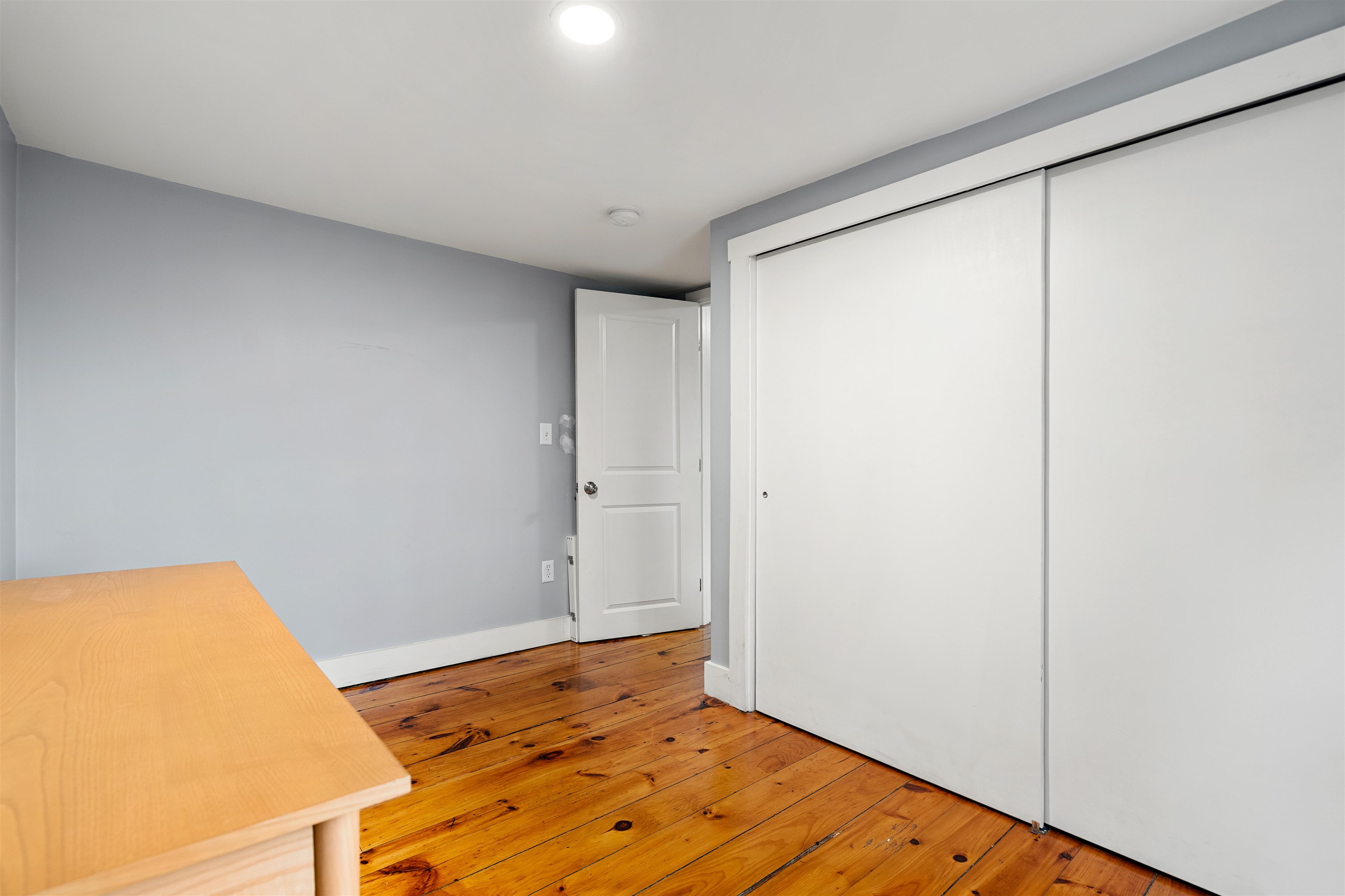 107 Garvins Falls Rd, Concord, NH 03301