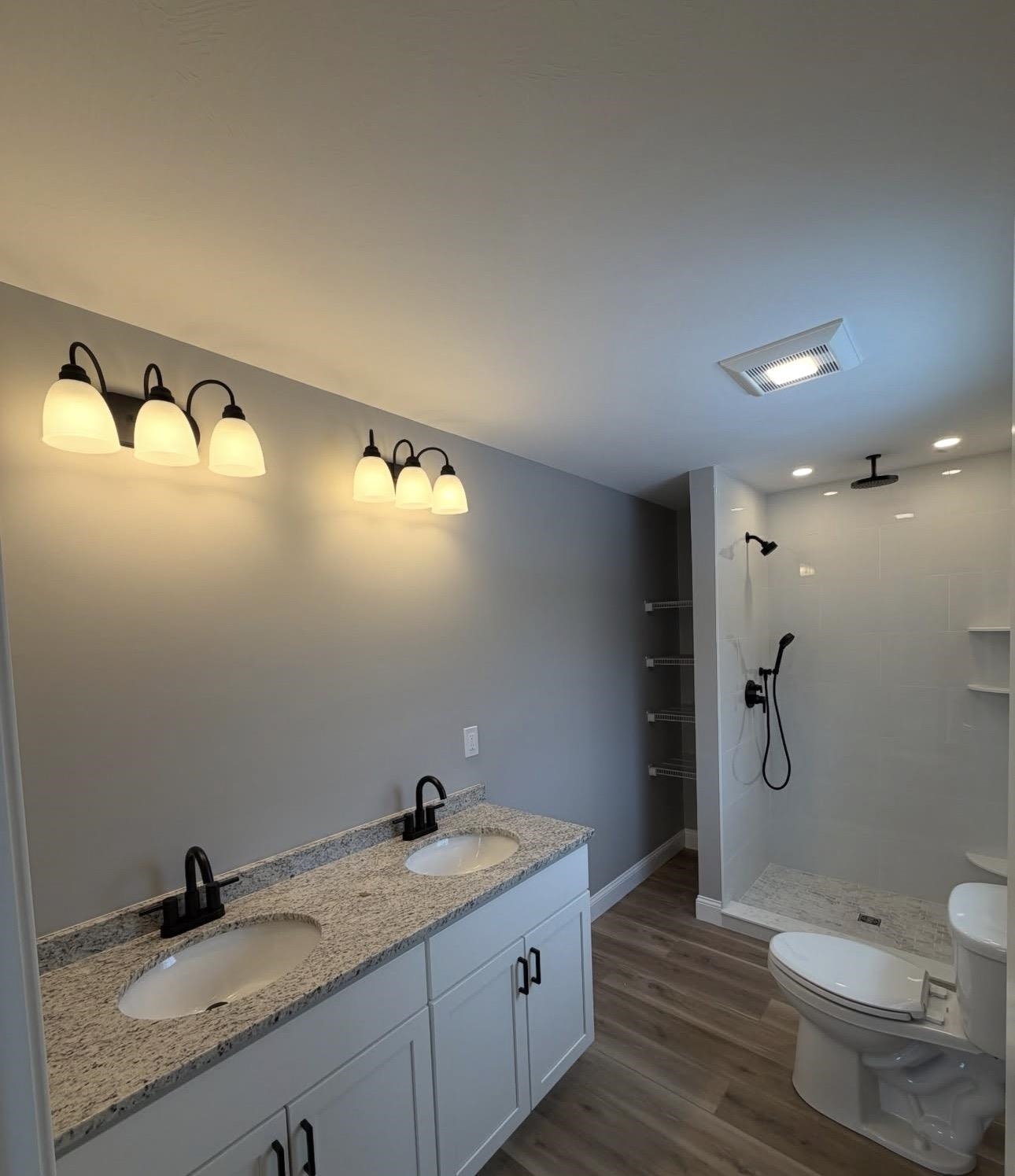 6 Hayden St, Nashua, NH 03060