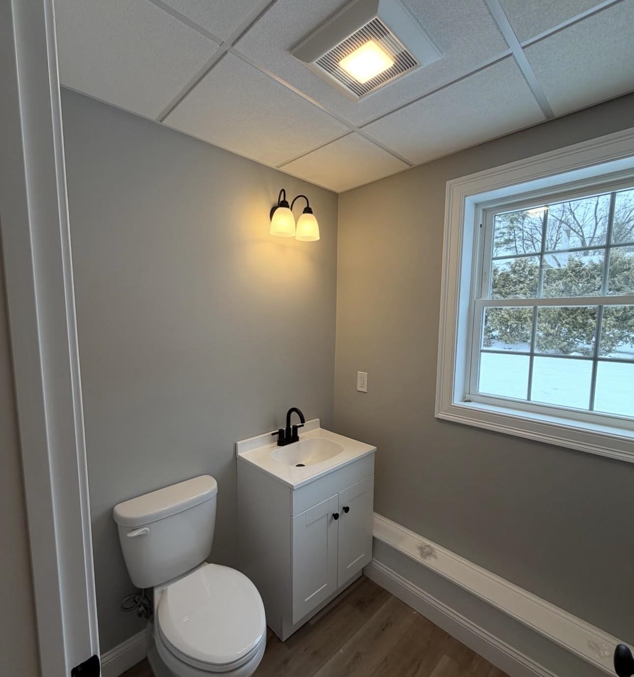 6 Hayden St, Nashua, NH 03060