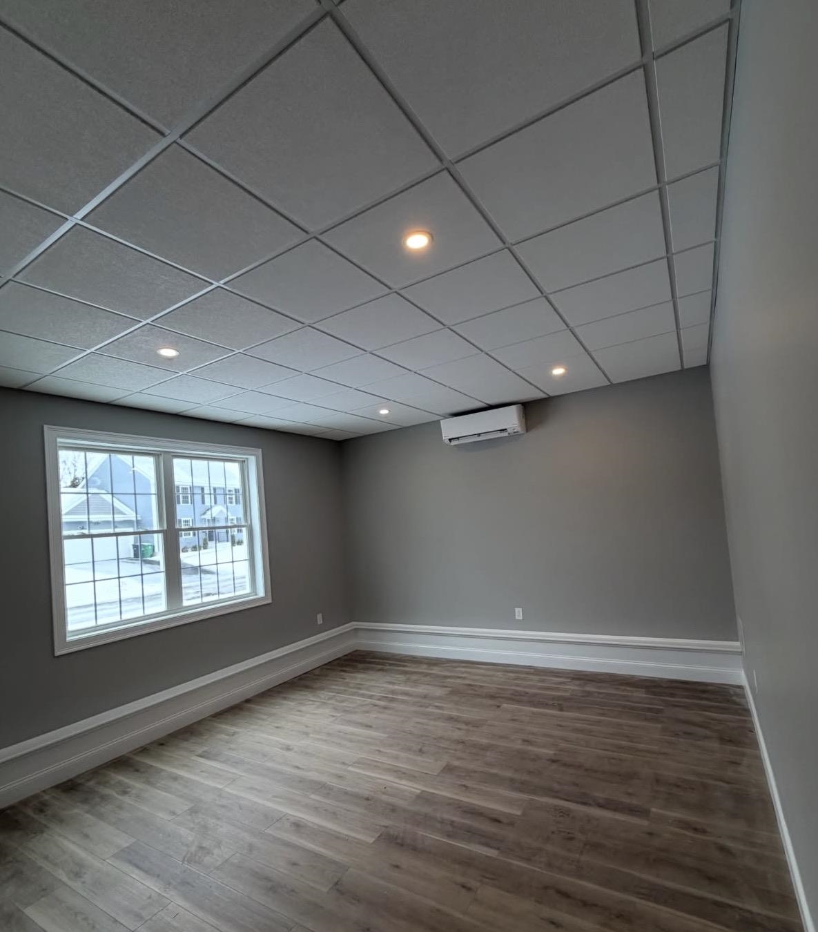 6 Hayden St, Nashua, NH 03060