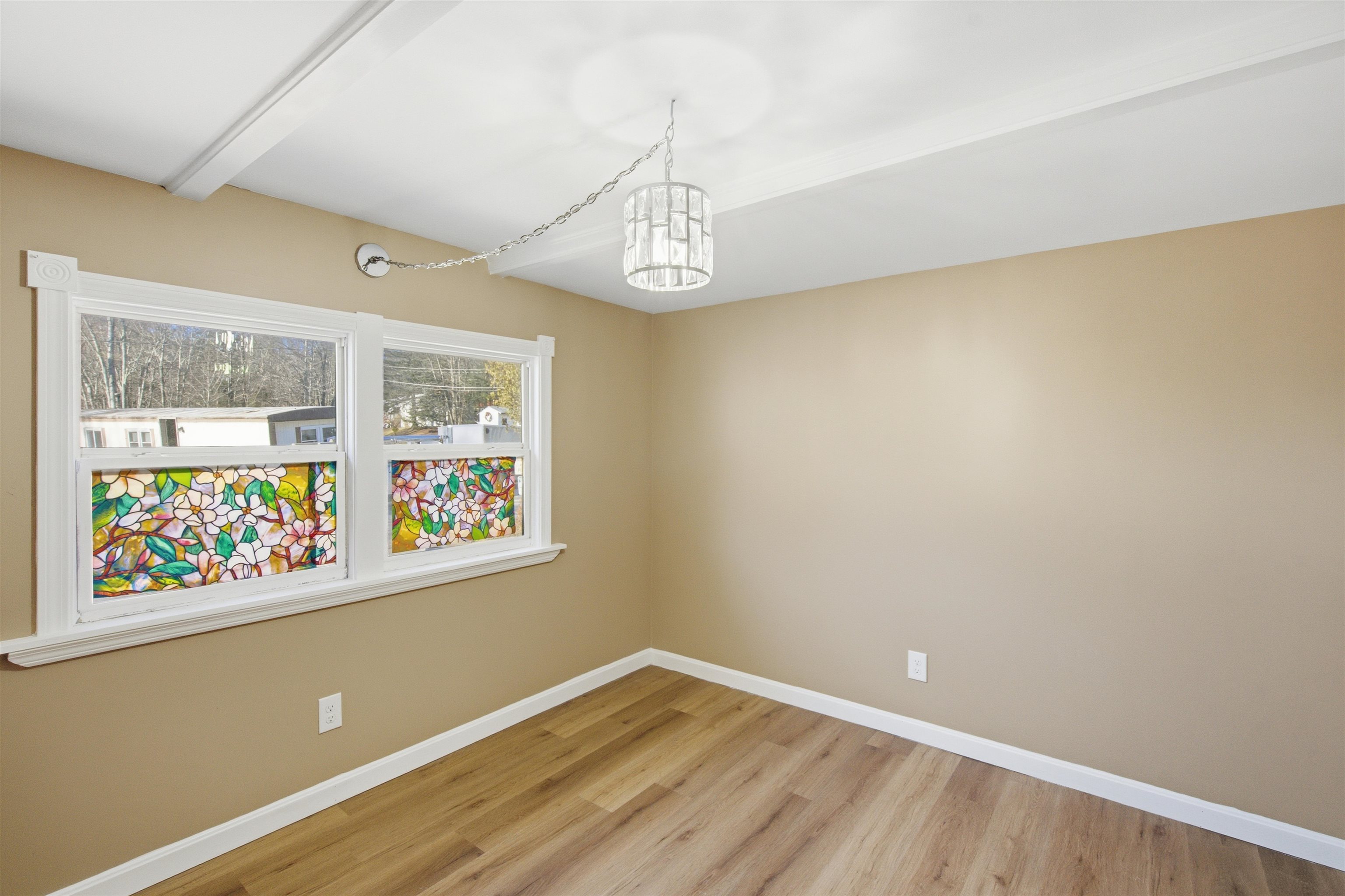 174 South Stark Hw, Weare, NH 03281