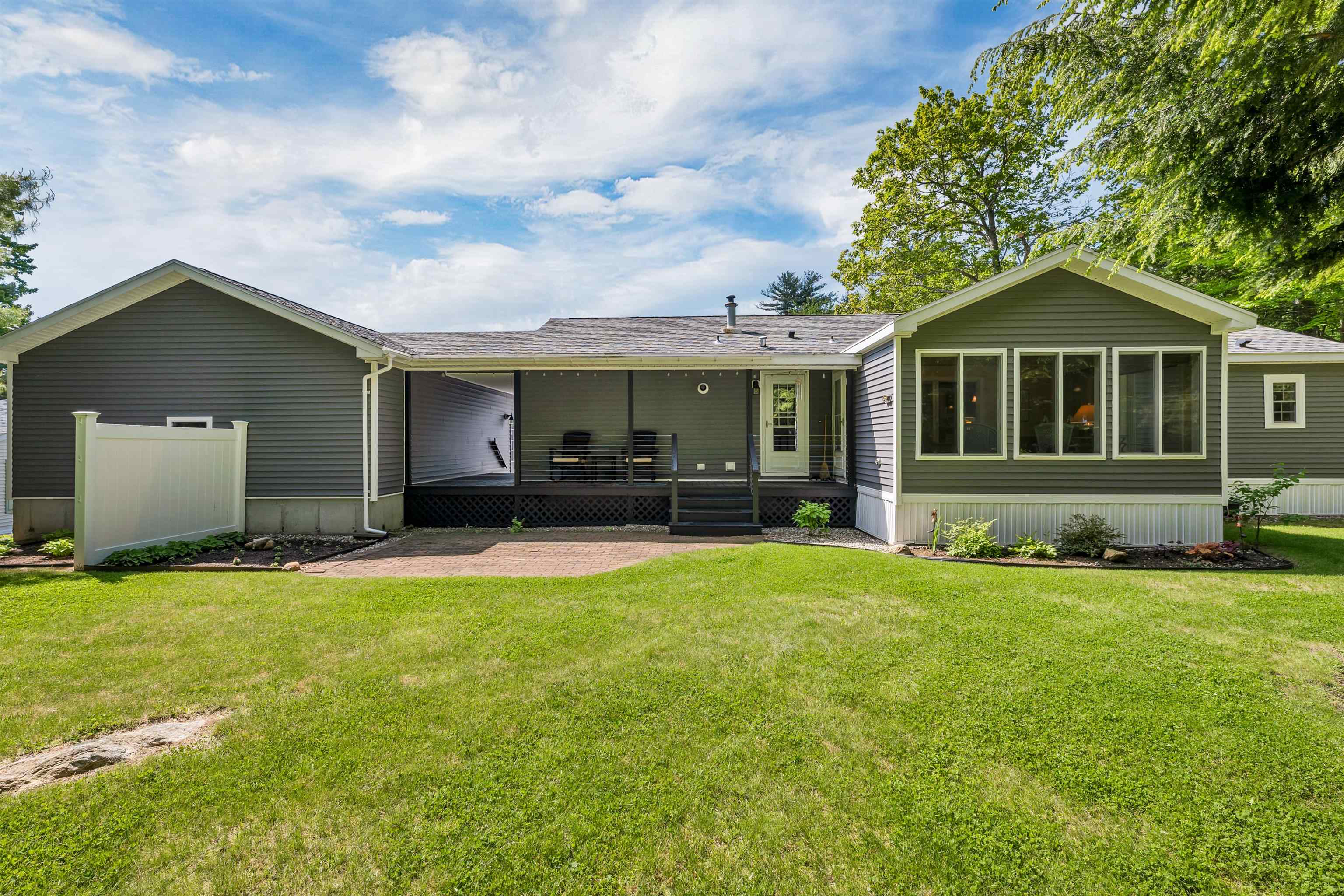 535 Darby Dr, Belmont, NH 03220