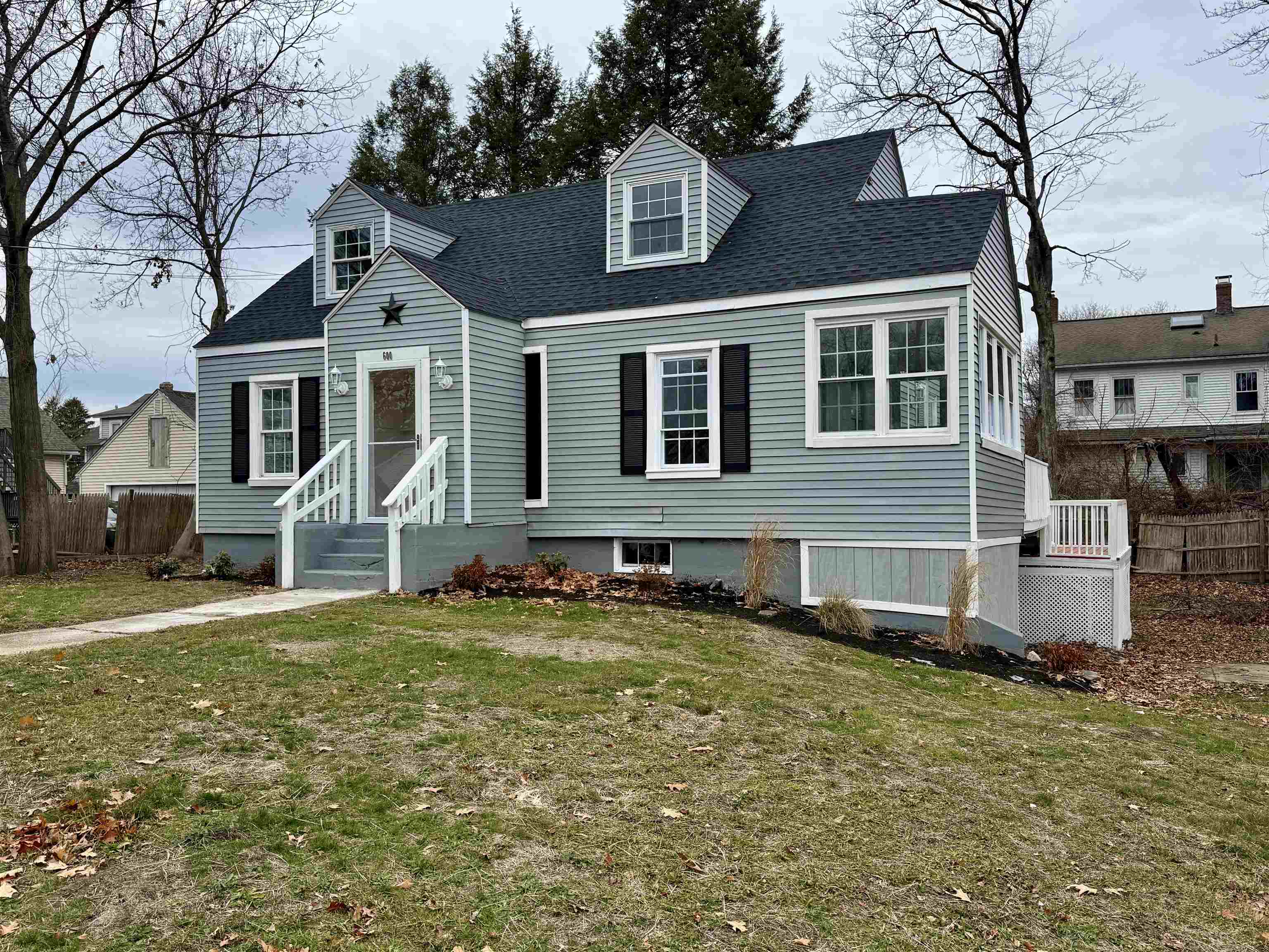 600 Spruce St, Manchester, NH 03103