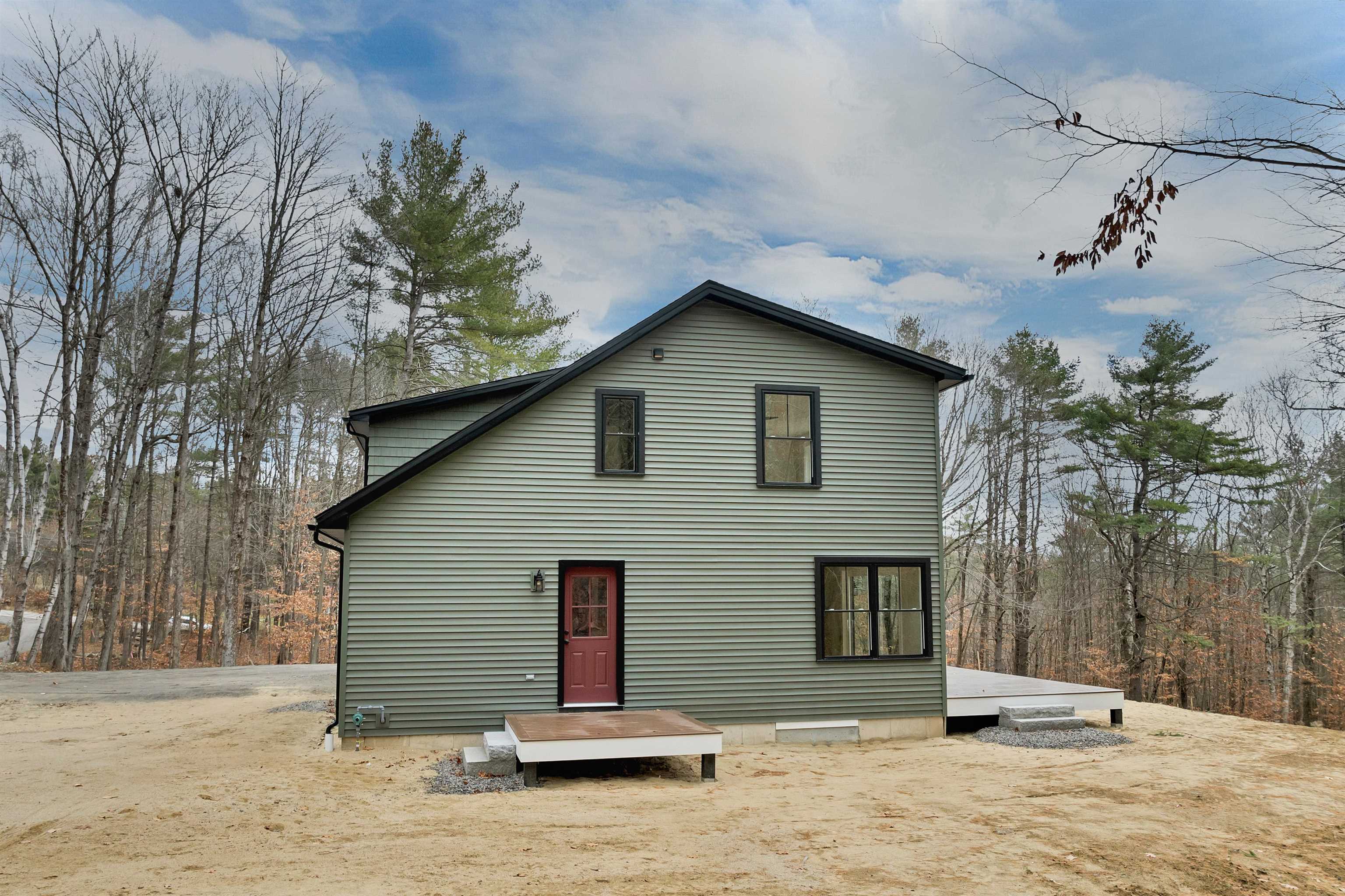 207 Pease Rd, Meredith, NH 03253