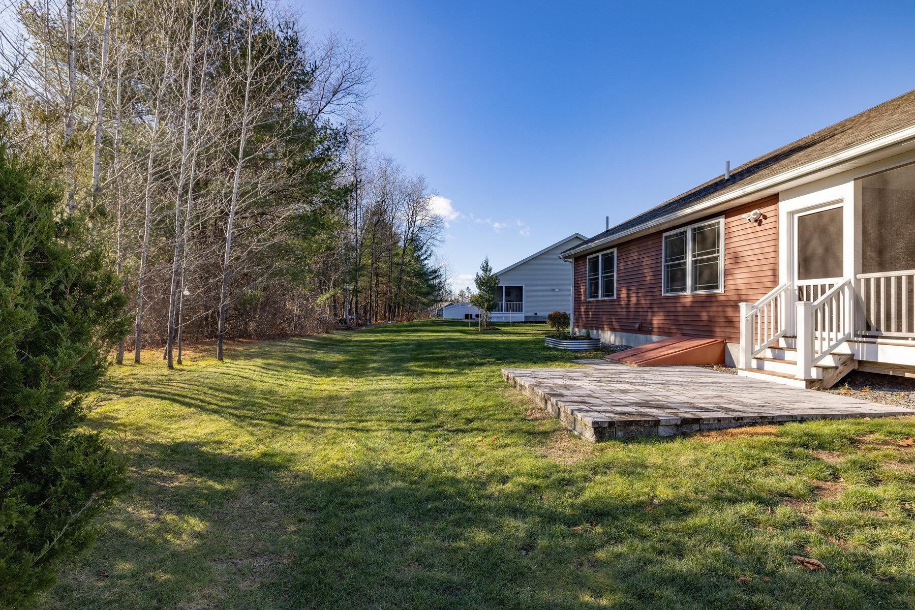 3 Wilson Way, Brentwood, NH 03833