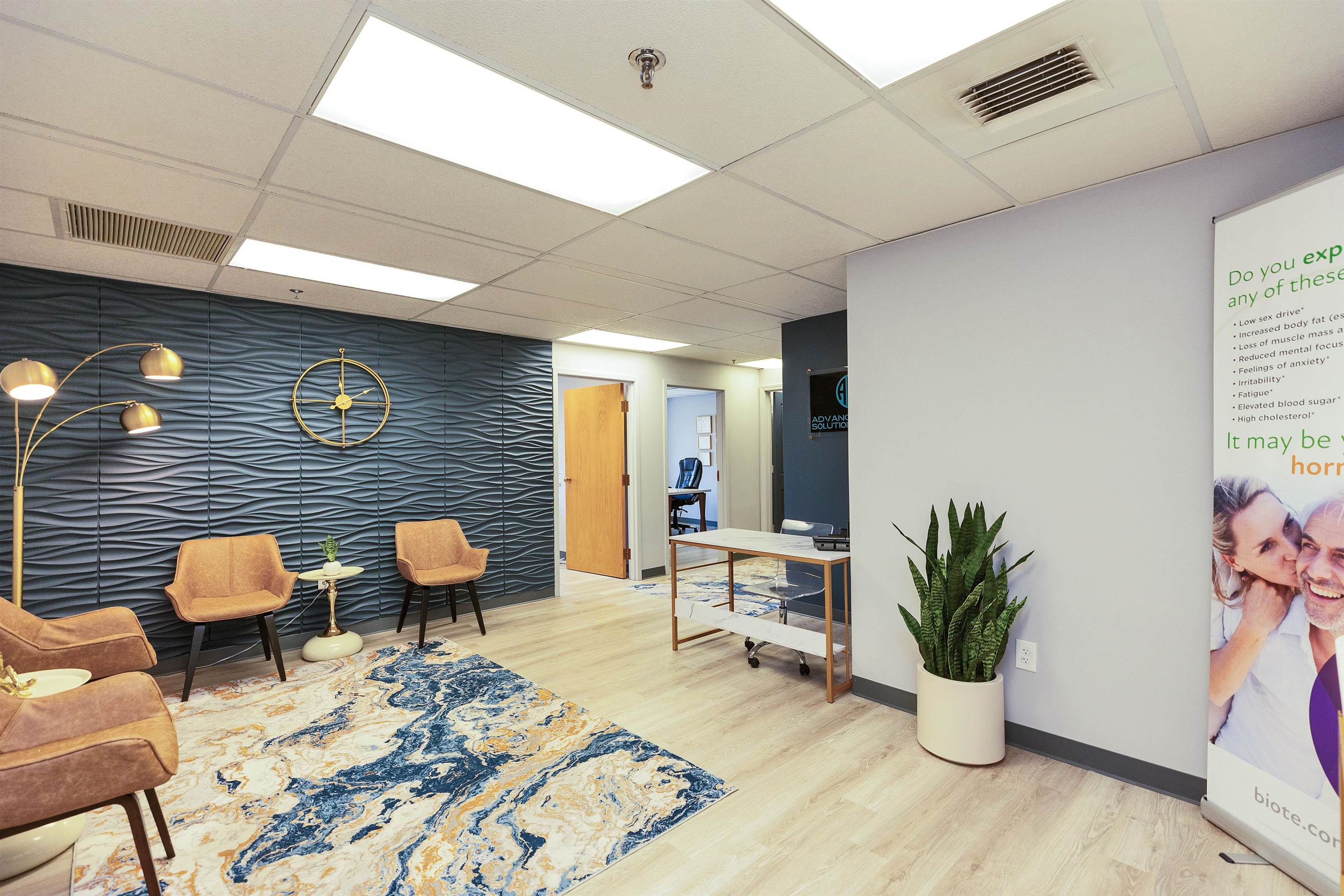 254 N Broadway Way, Salem, NH 03079