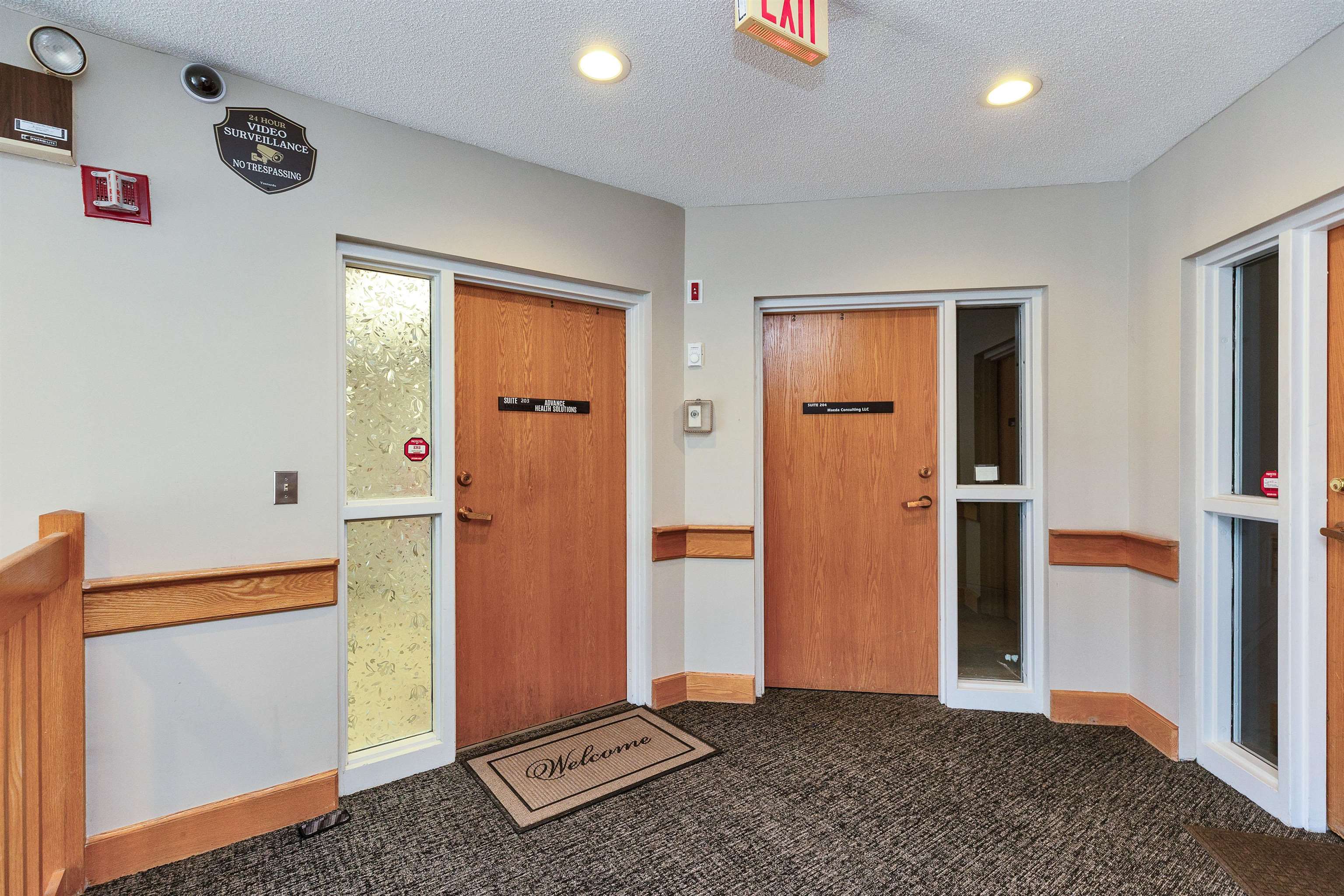 254 N Broadway Way, Salem, NH 03079