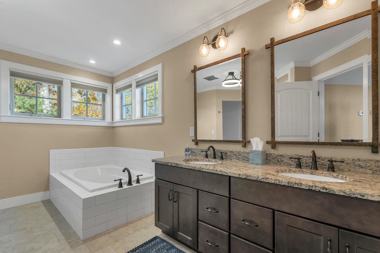 598 Scenic Rd, Laconia, NH 03246