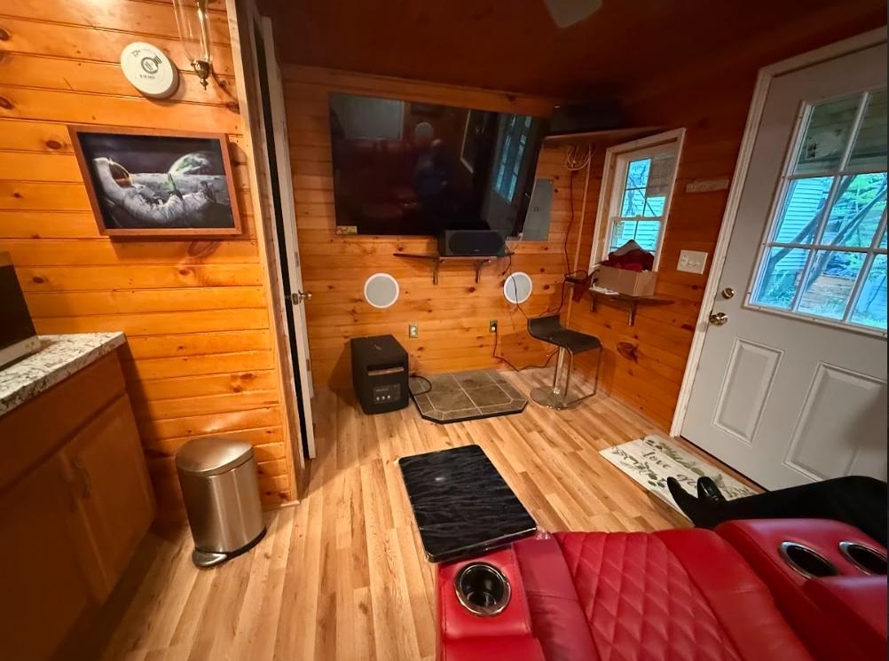 19 Grappone Dr, Concord, NH 03301