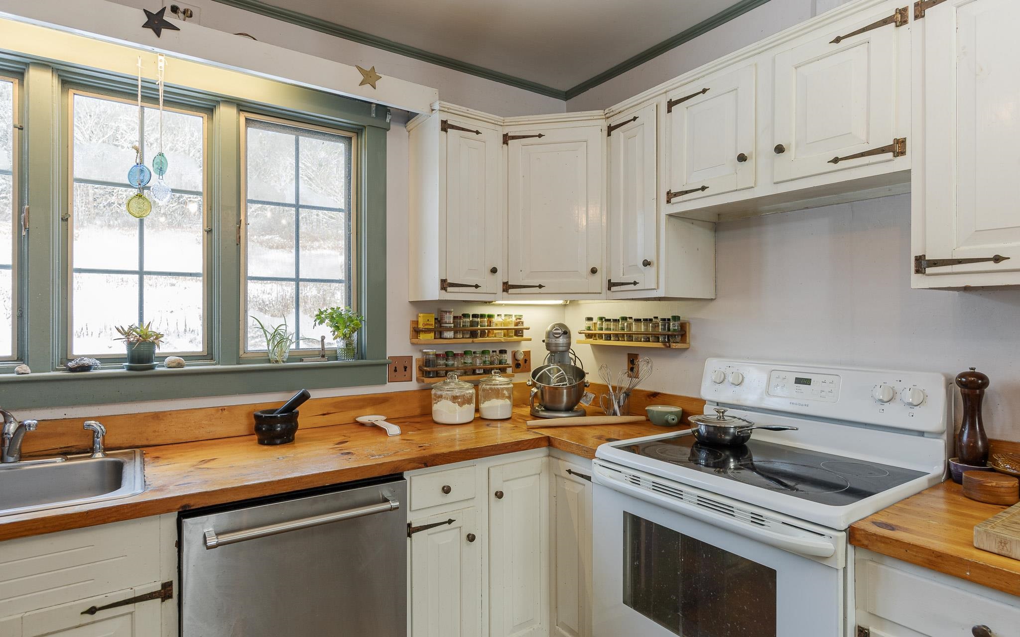 658 Main St, Marlborough, NH 03455