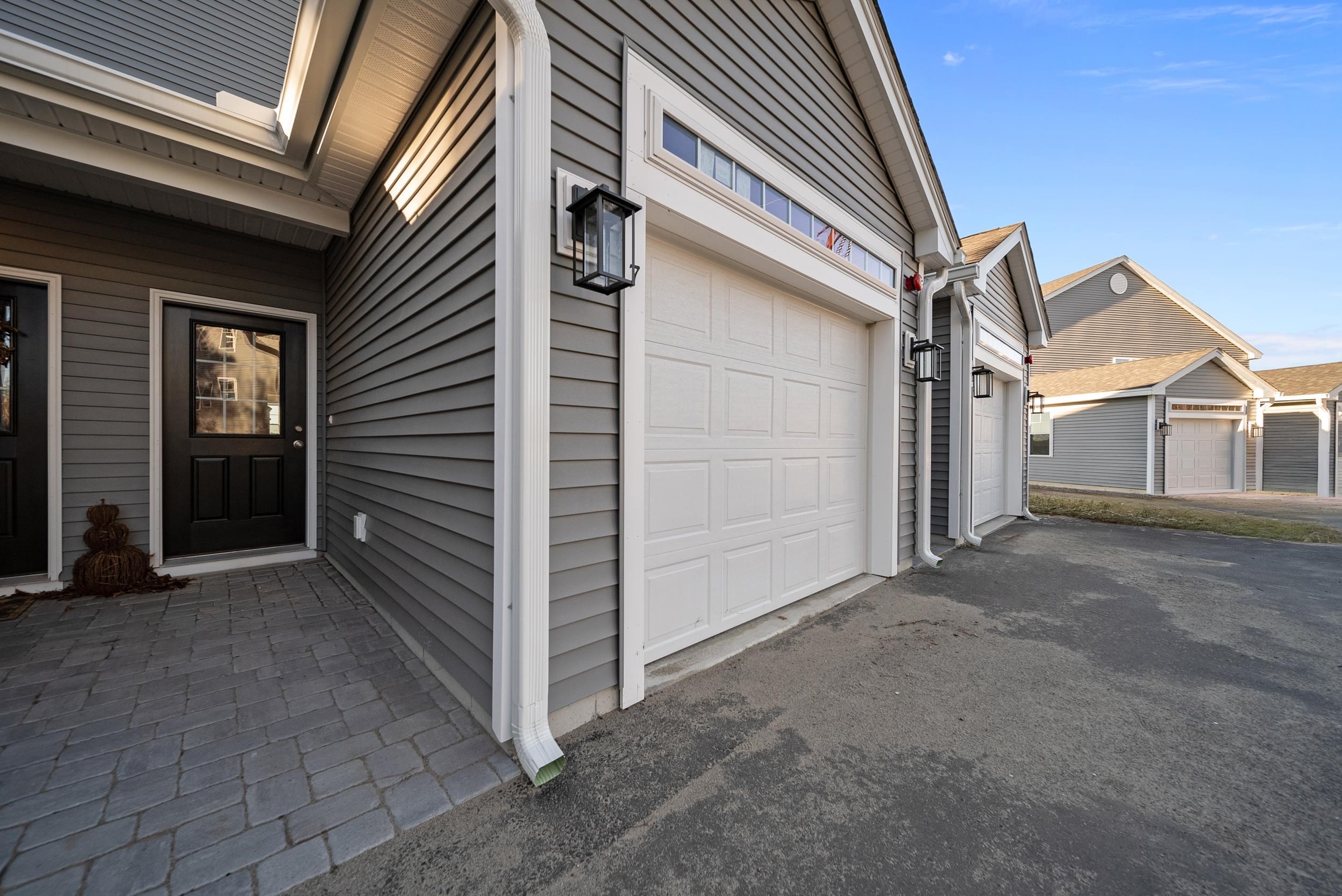 7 Cypress Ln, Windham, NH 03087