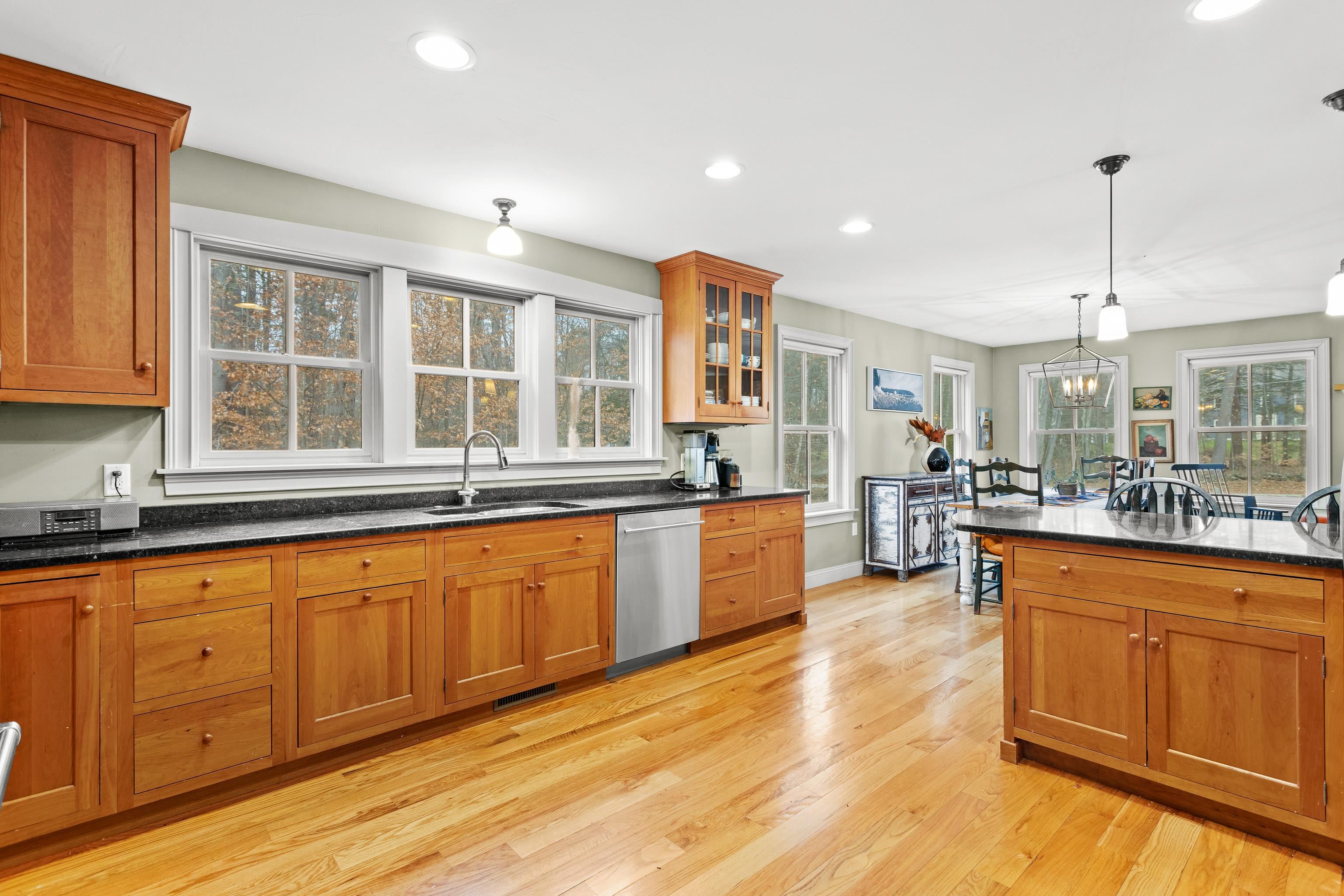 464 Irish Hill Rd, Hopkinton, NH 03229