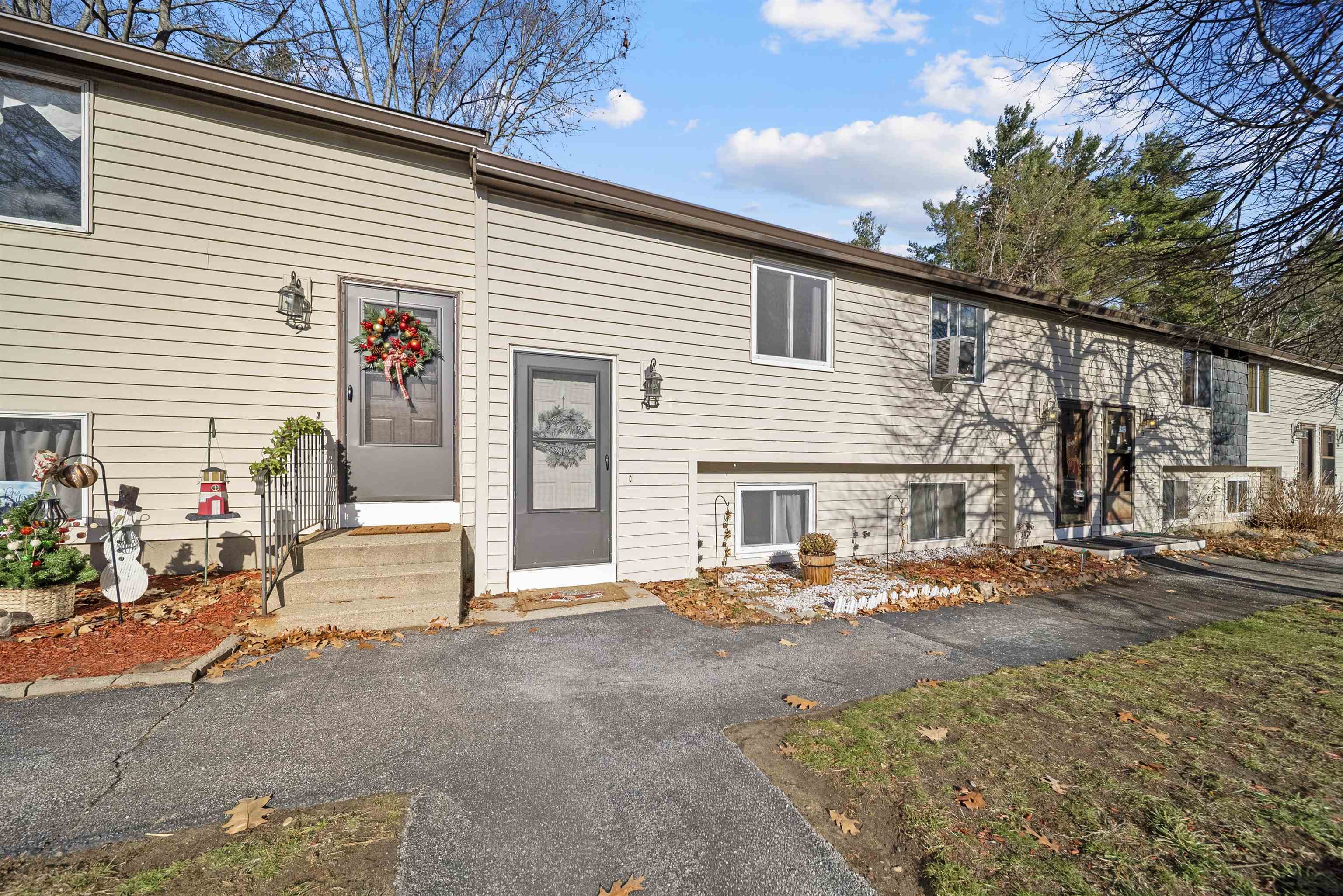 Homes for sale in Manchester, NH | 905 Mammoth Rd #10, Manchester, NH 03104 | MLS# 5071287