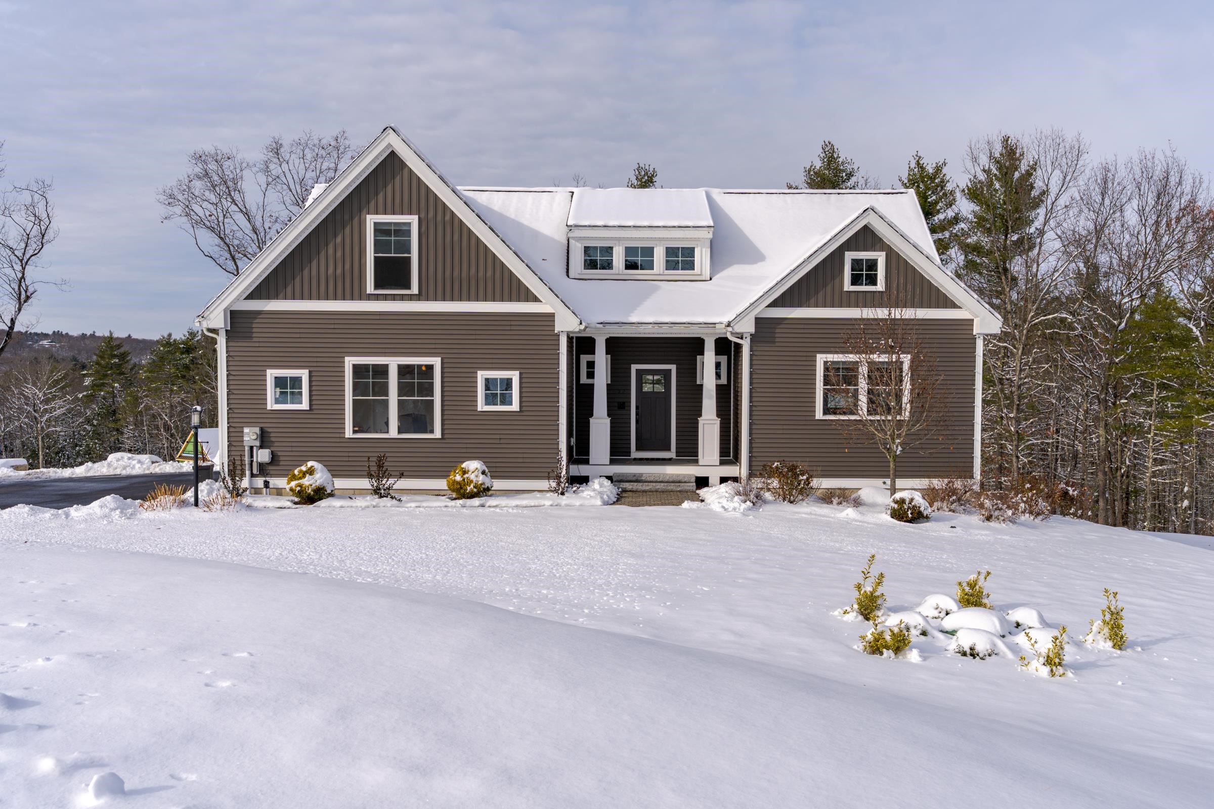 22 Sunrise Cir, Auburn, NH 03032