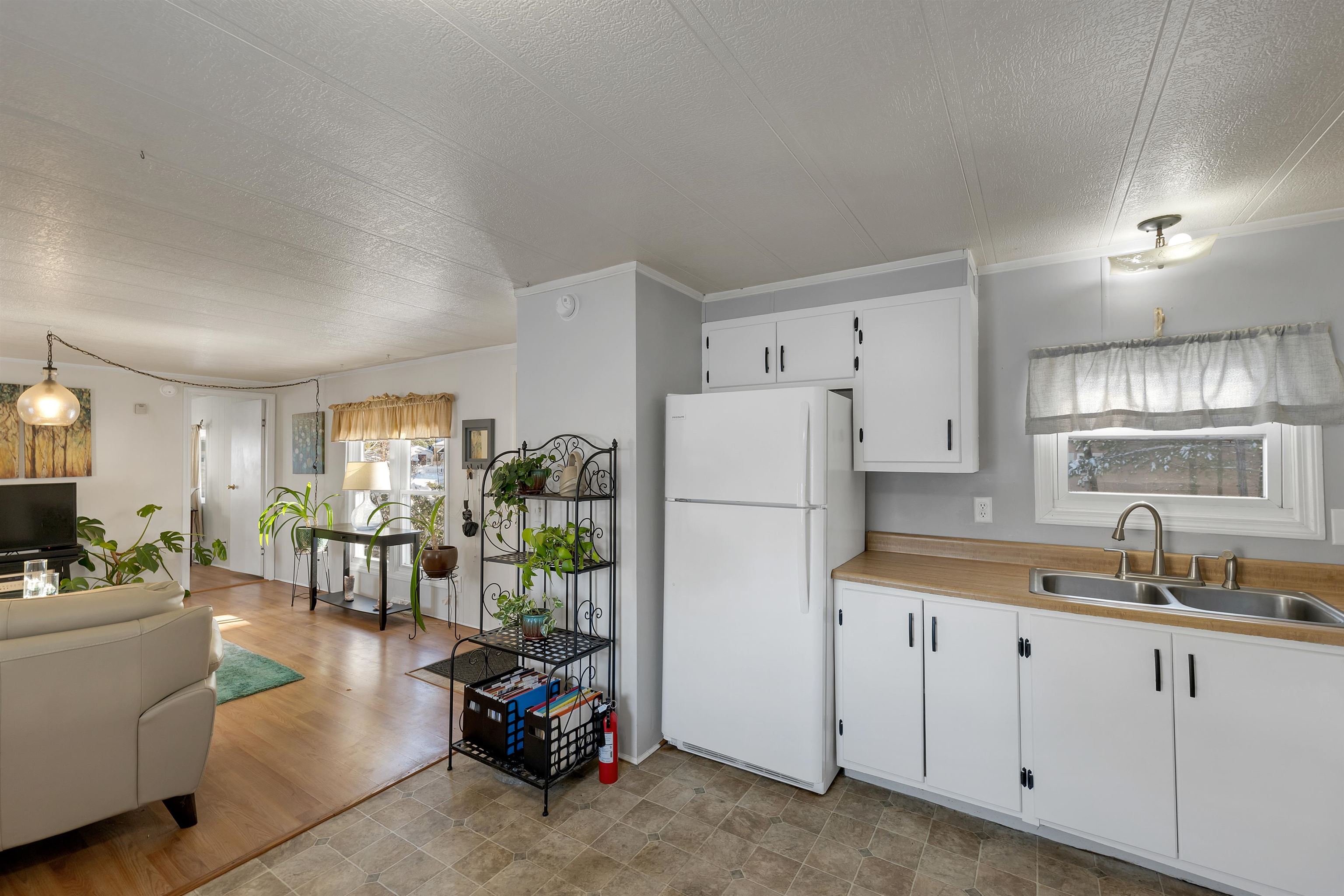 7 Highridge Trl, Concord, NH 03301