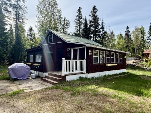 21 Pinette Rd, Errol, NH 03579