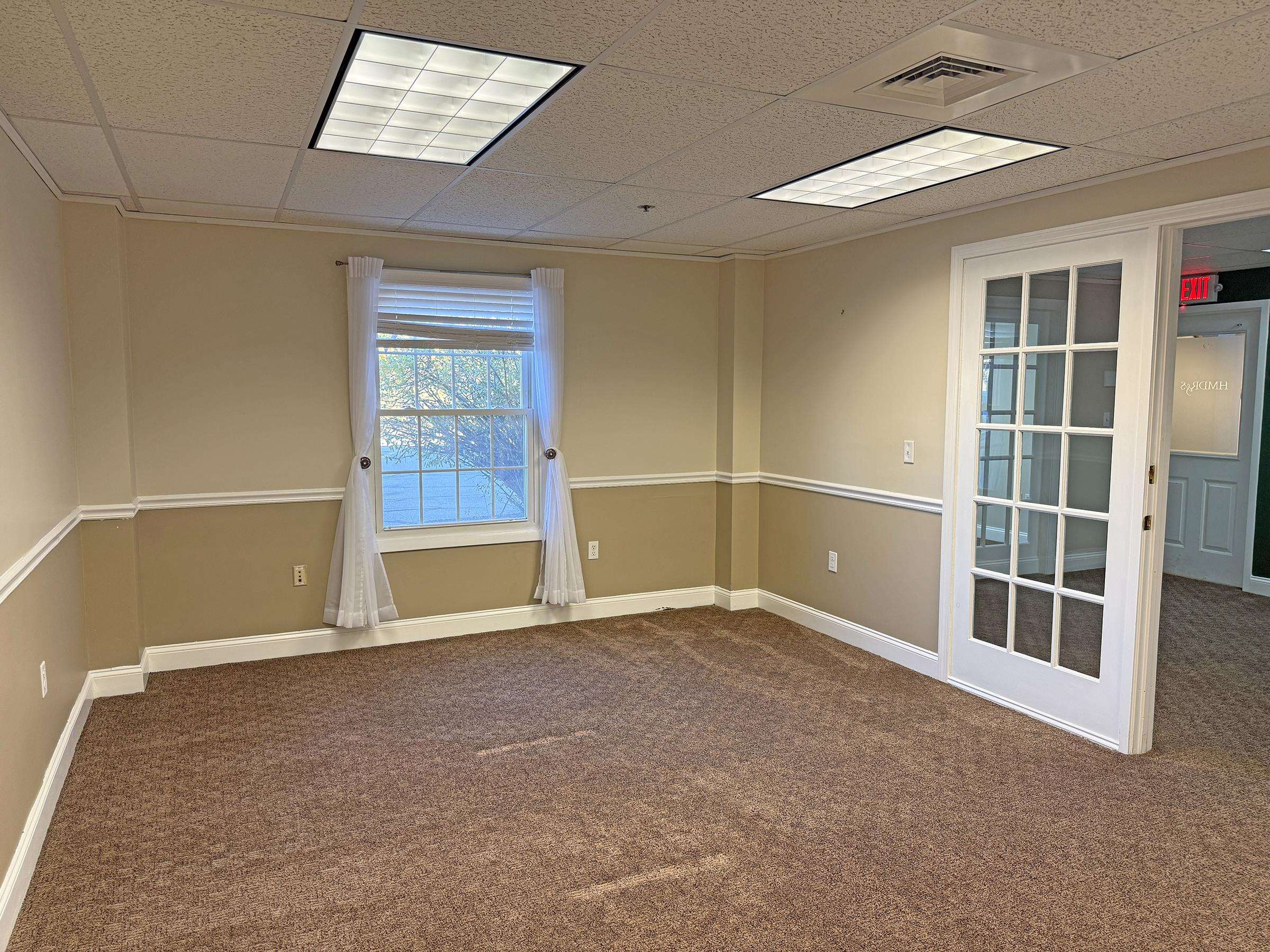 1 Merrill Industrial Dr, Hampton, NH 03842