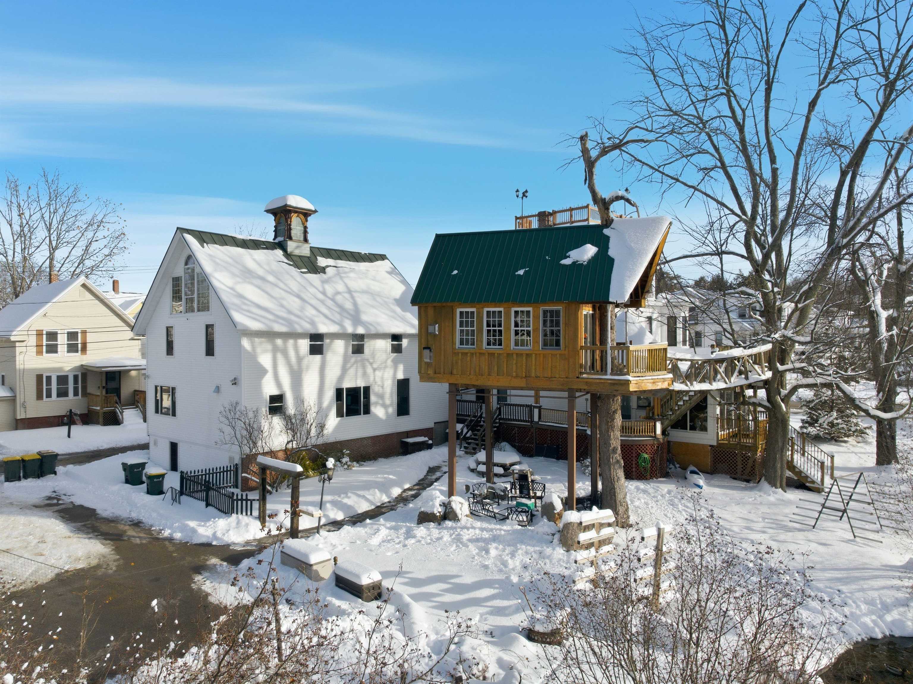 96 Church St, Laconia, NH 03246