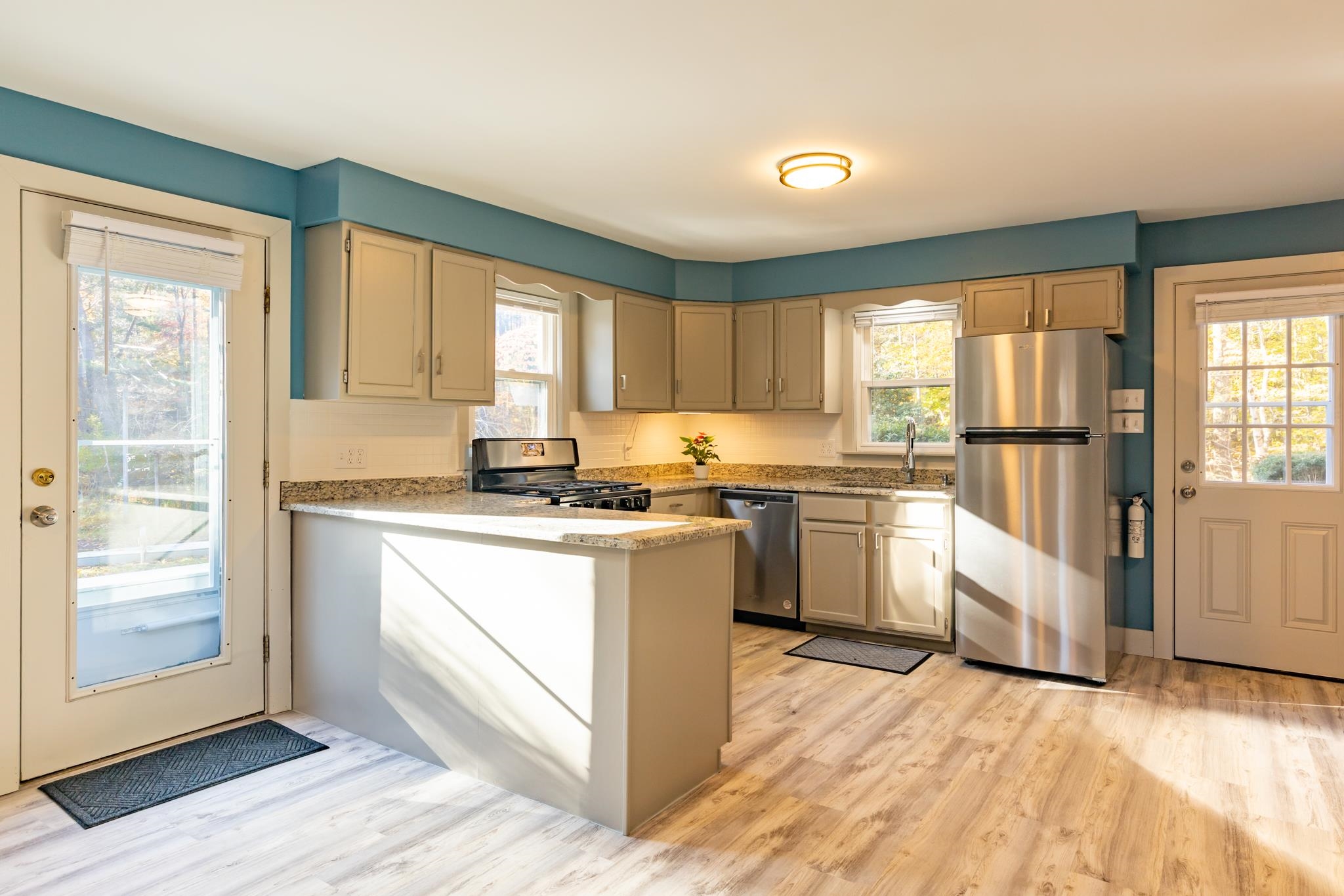 33 Chandler Brook Rd, Newbury, NH 03255