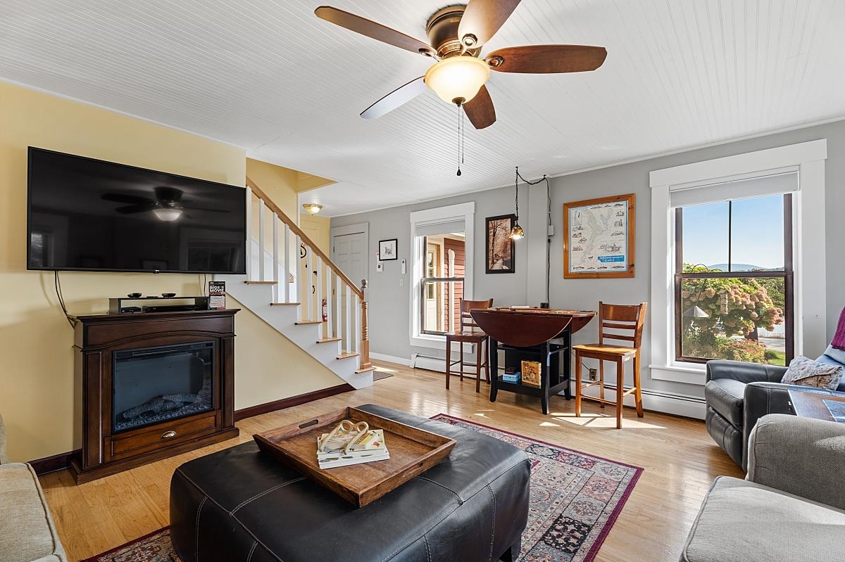 100 Lower Bay Rd, Sanbornton, NH 03269