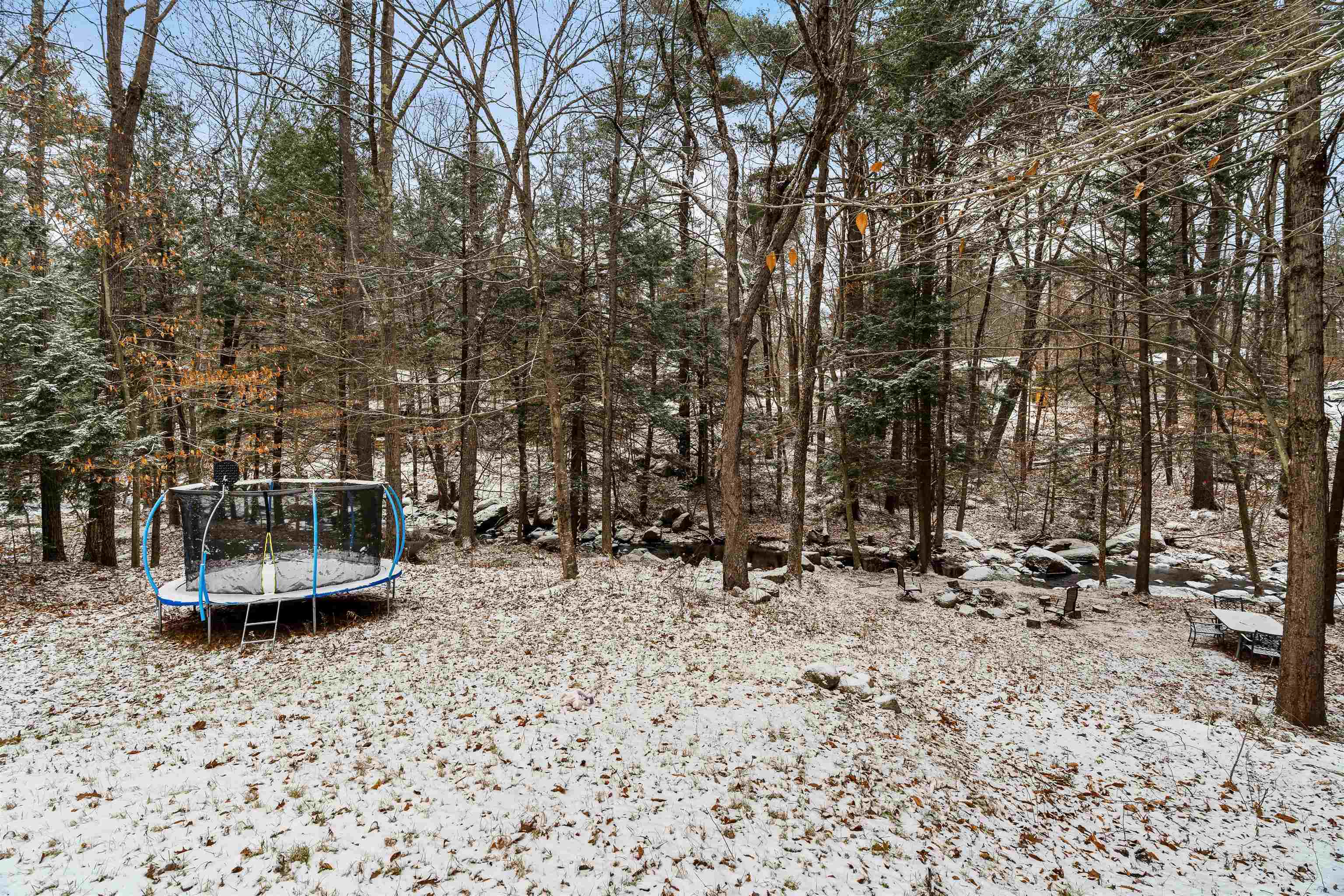 9 Ellen Brook Rd, Hillsborough, NH 03244