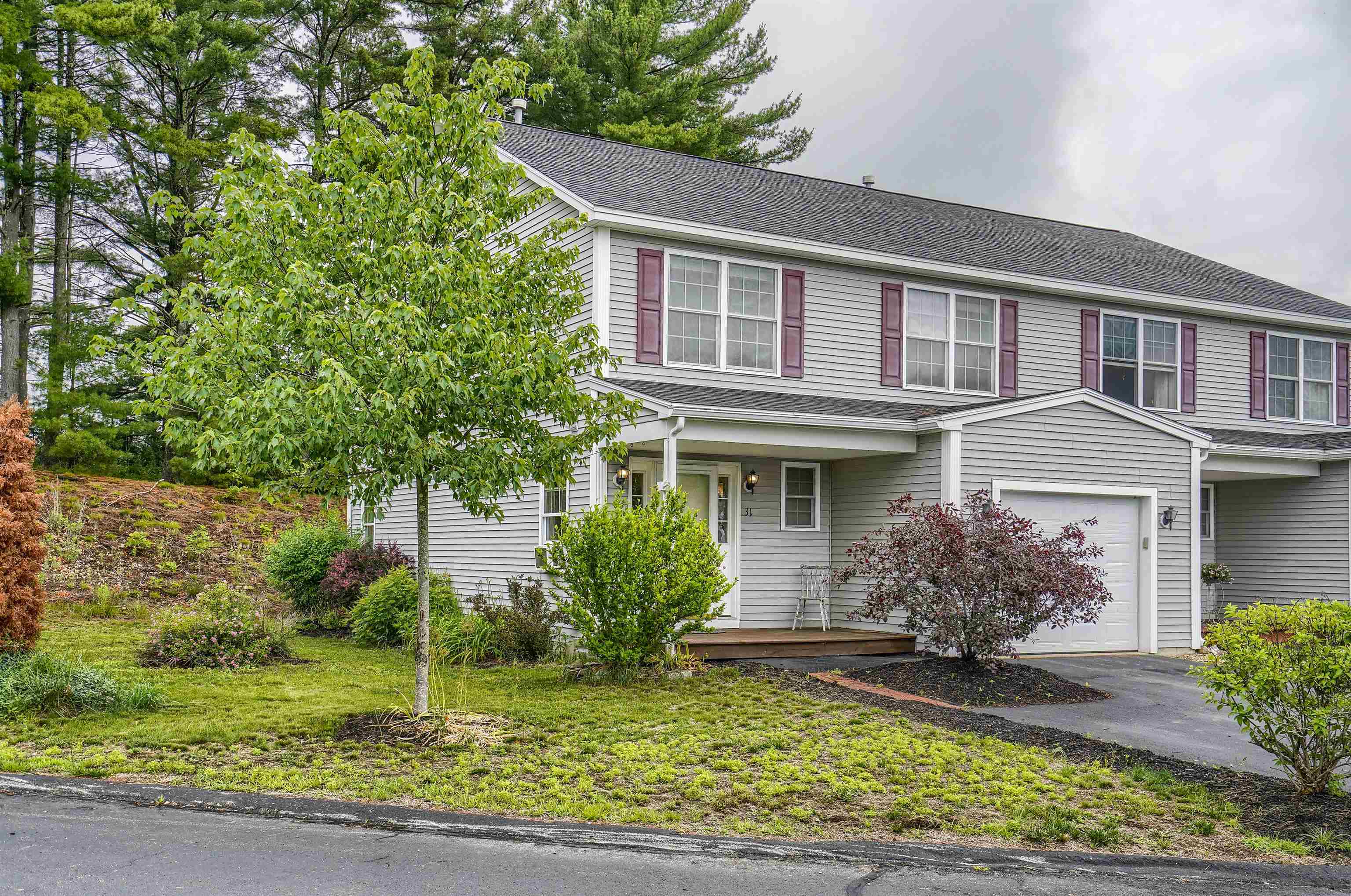 31 Rosanna Dr, Dover, NH 03820