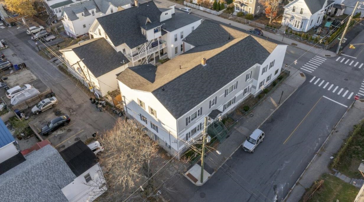 395 Lake Ave, Manchester, NH 03103