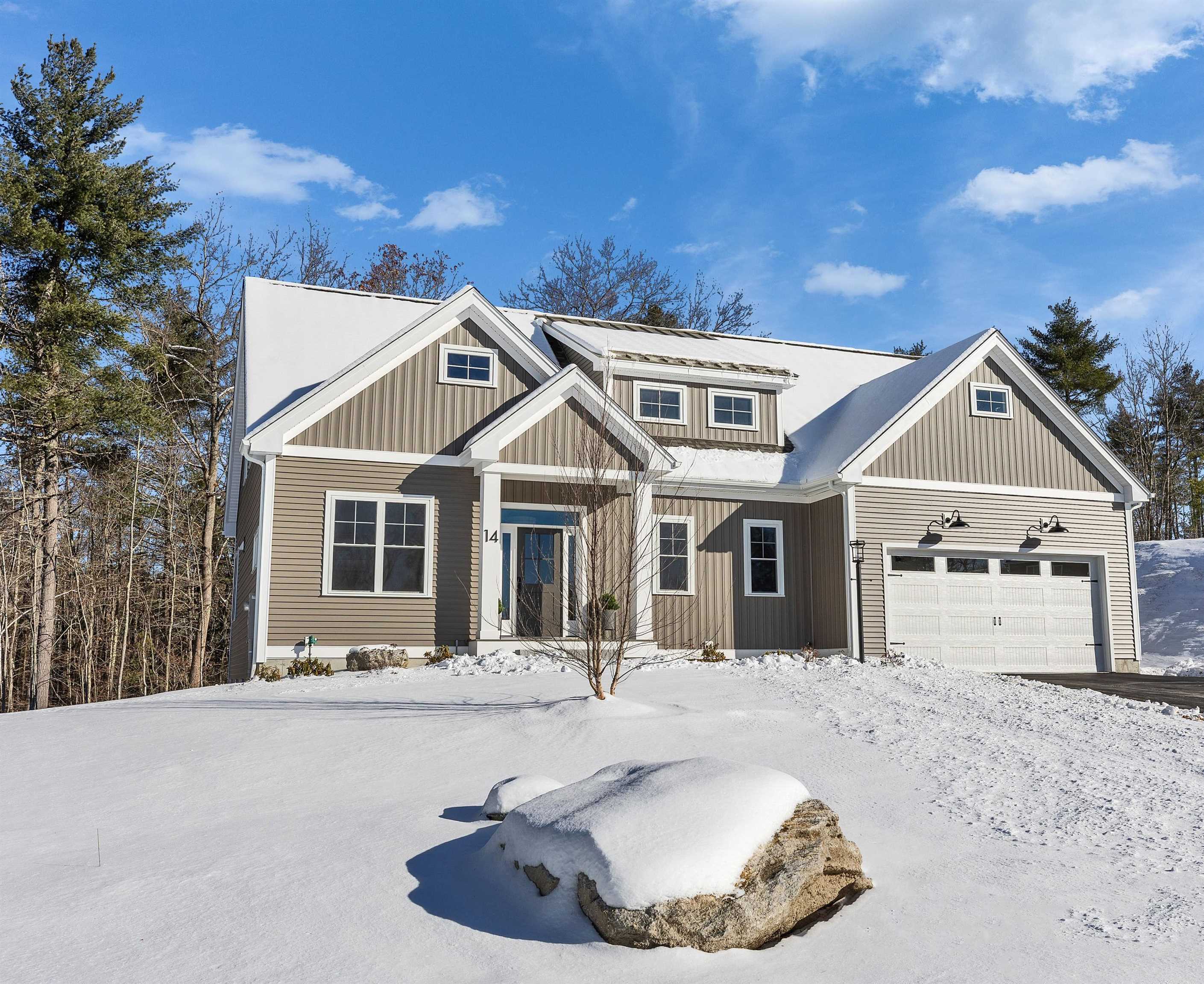 14 Overlook Cir, Auburn, NH 03032