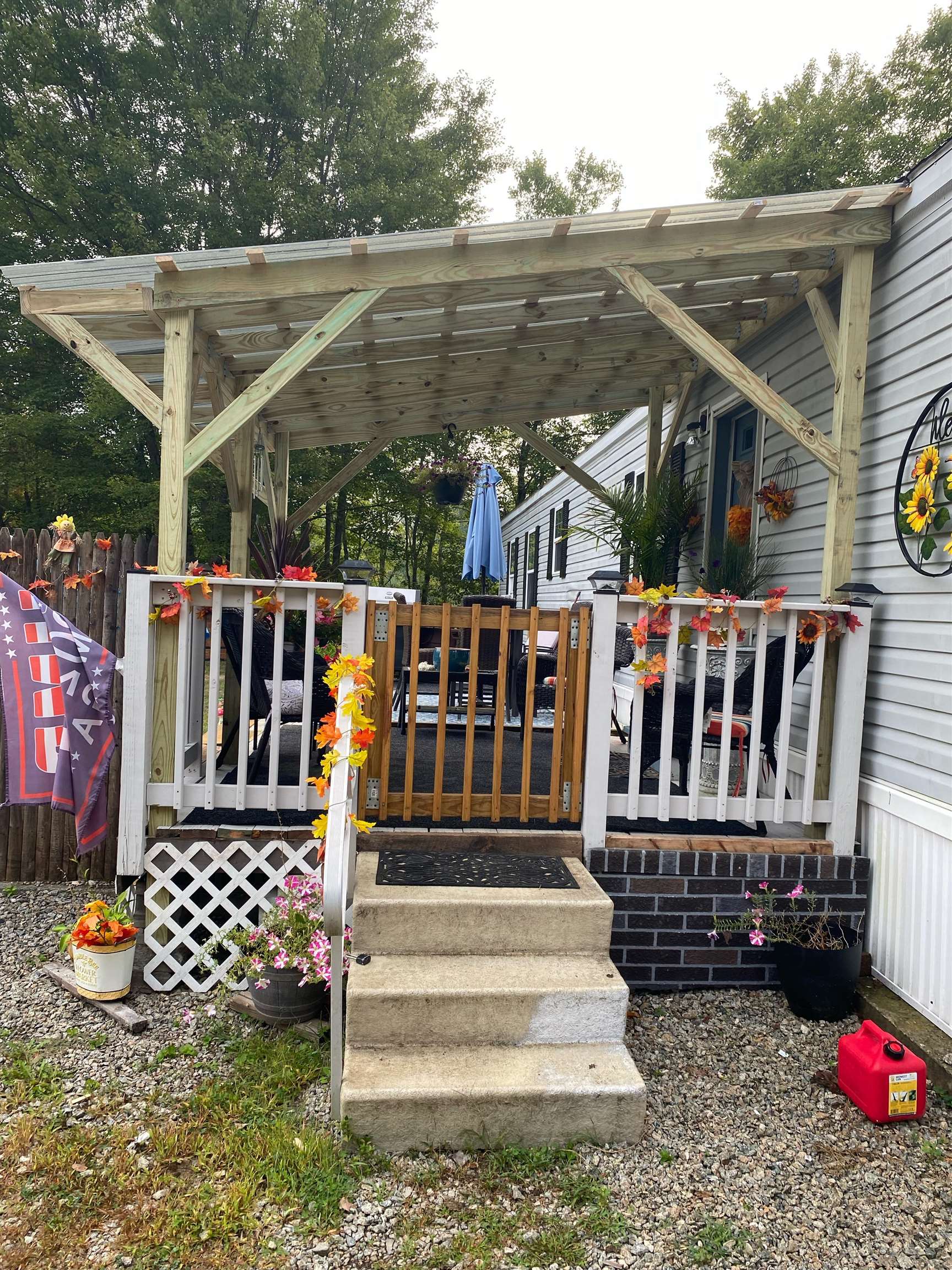 12 Wetherby Dr, Winchester, NH 03470